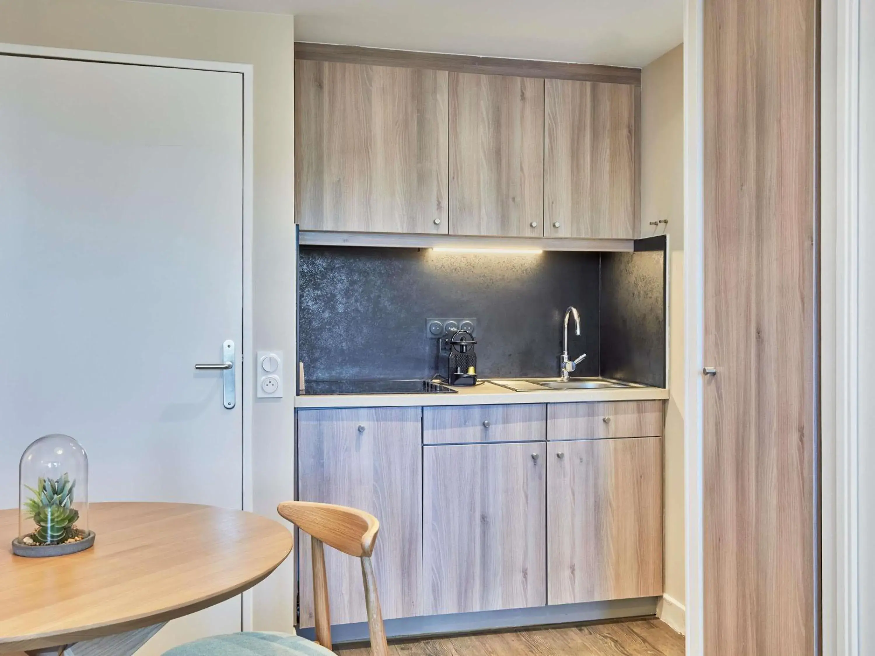 One-Bedroom Apartment (4 people) in Aparthotel Adagio Aix-en-Provence Centre One-Bedroom Apartment (4 people) in Aparthotel Adagio Aix-en-Provence Centre