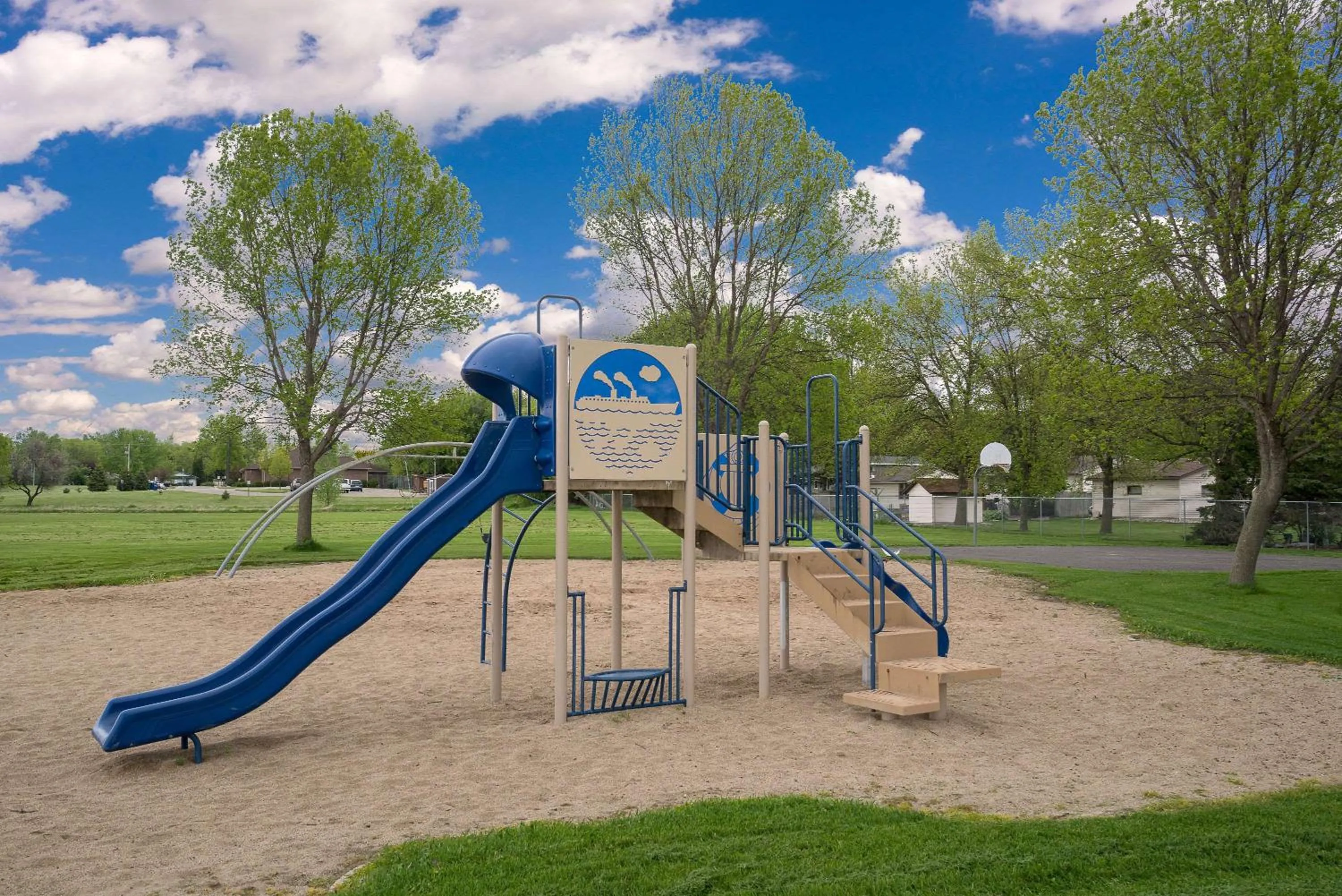Children play ground in Super 8 by Wyndham Willmar