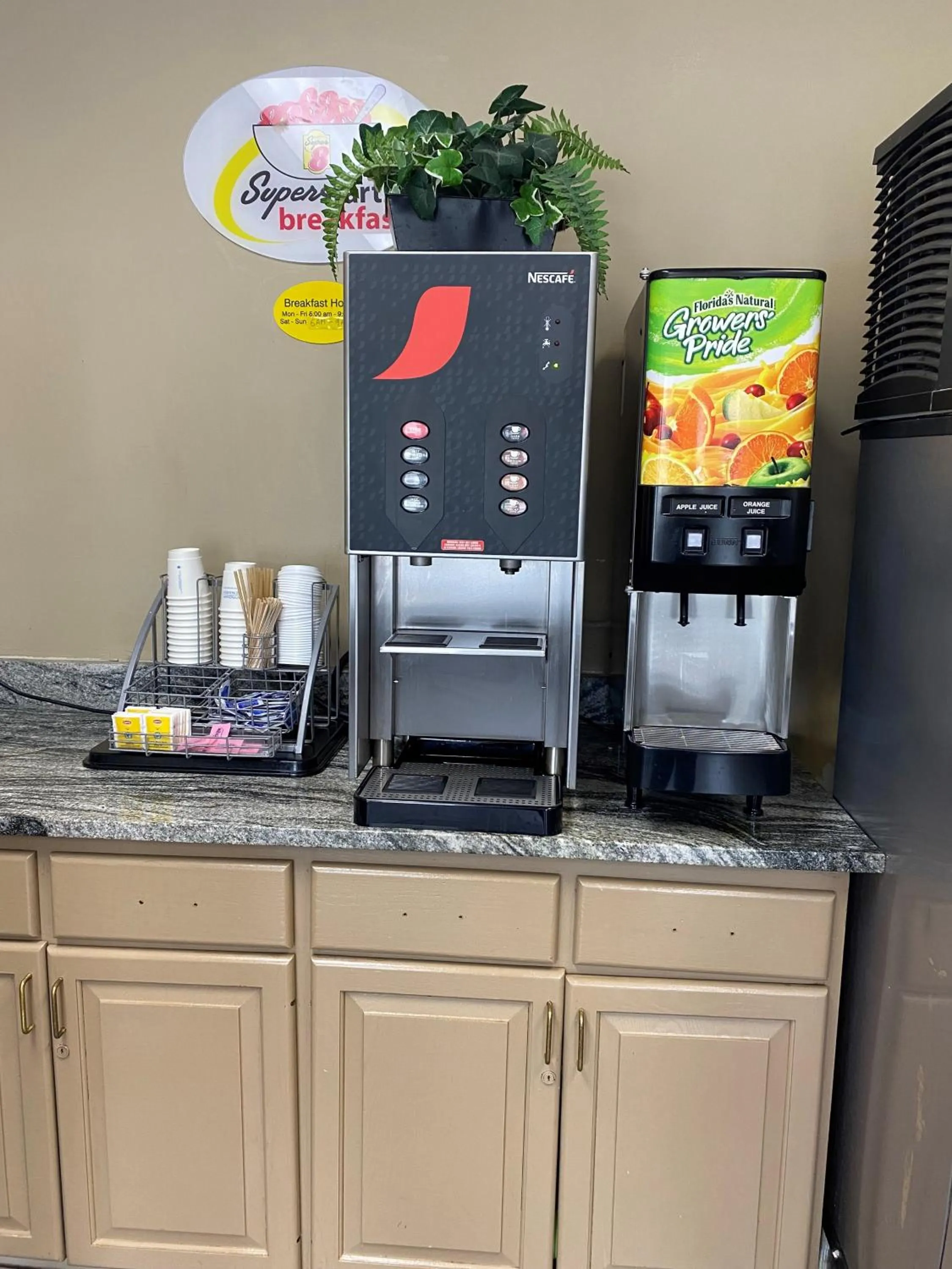 Breakfast in Super 8 by Wyndham Clear Lake