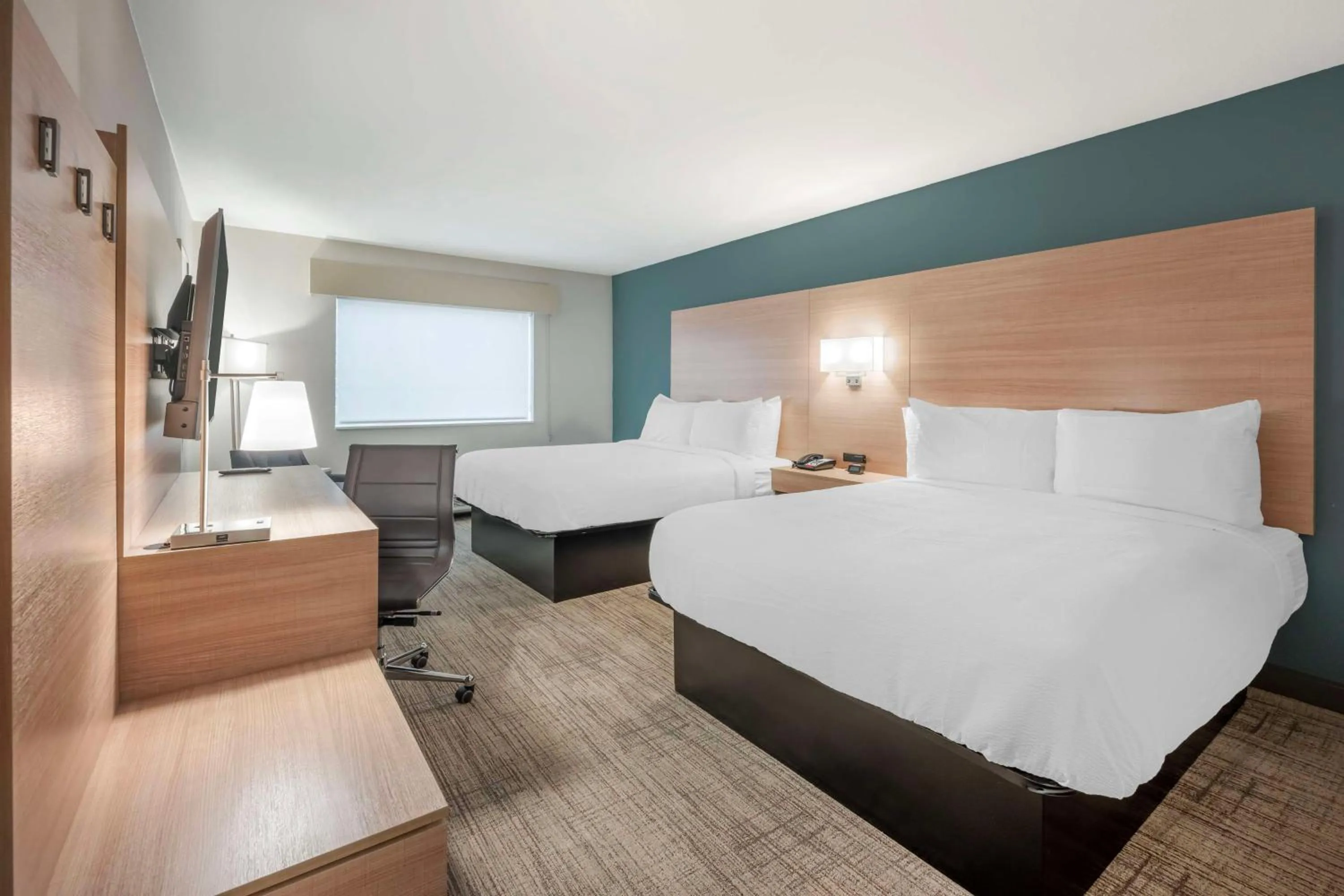 Bedroom, Bed in Best Western River Cities