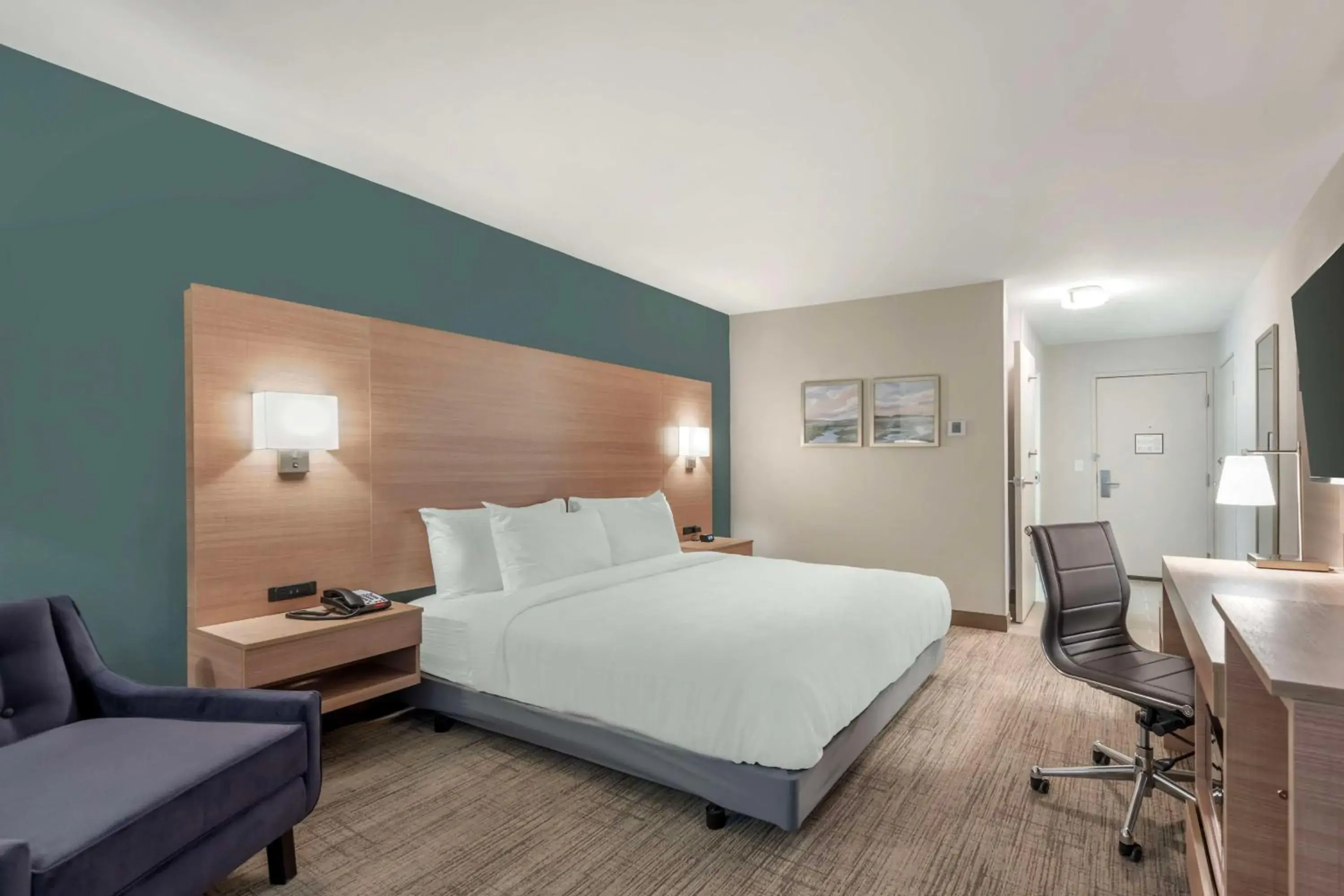 King Room with Bath Tub - Disability Access/Non-Smoking in Best Western River Cities King Room with Bath Tub - Disability Access/Non-Smoking in Best Western River Cities