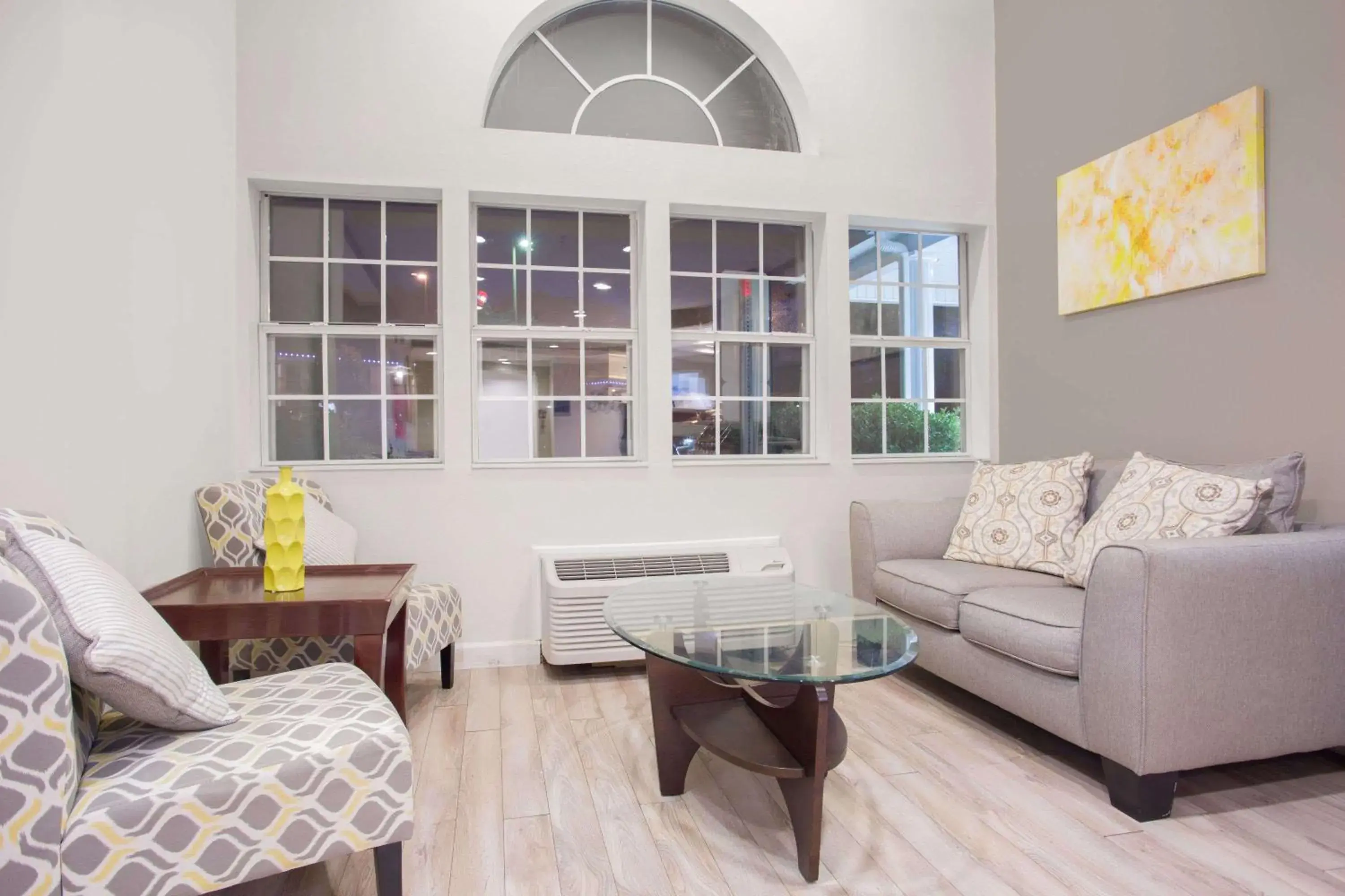 Lobby or reception in Microtel Inn & Suites by Wyndham Kannapolis/Concord Lobby or reception in Microtel Inn & Suites by Wyndham Kannapolis/Concord