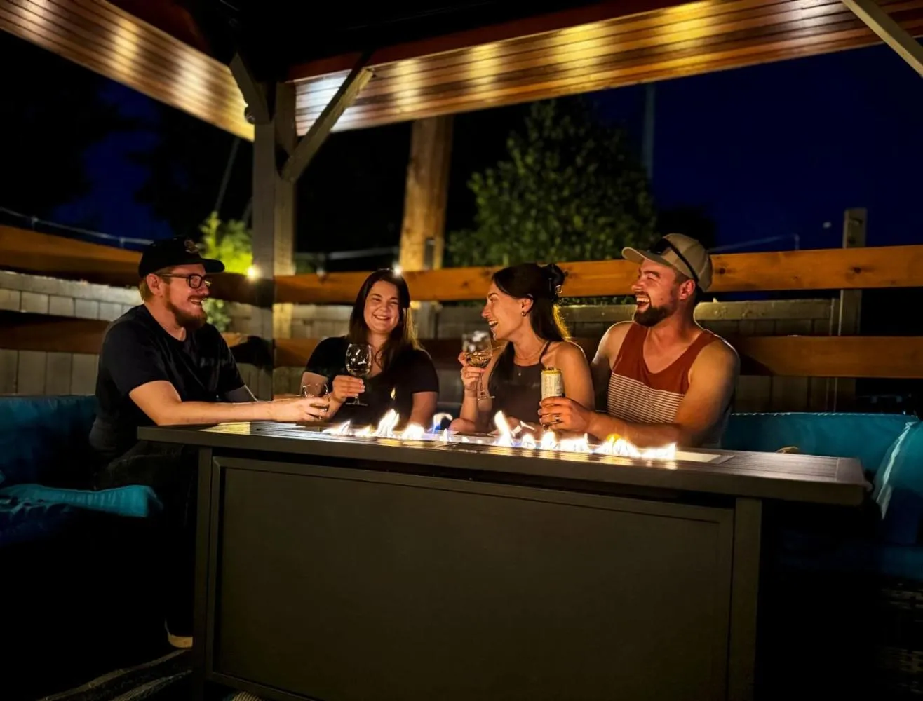 Patio in The Tide's Inn