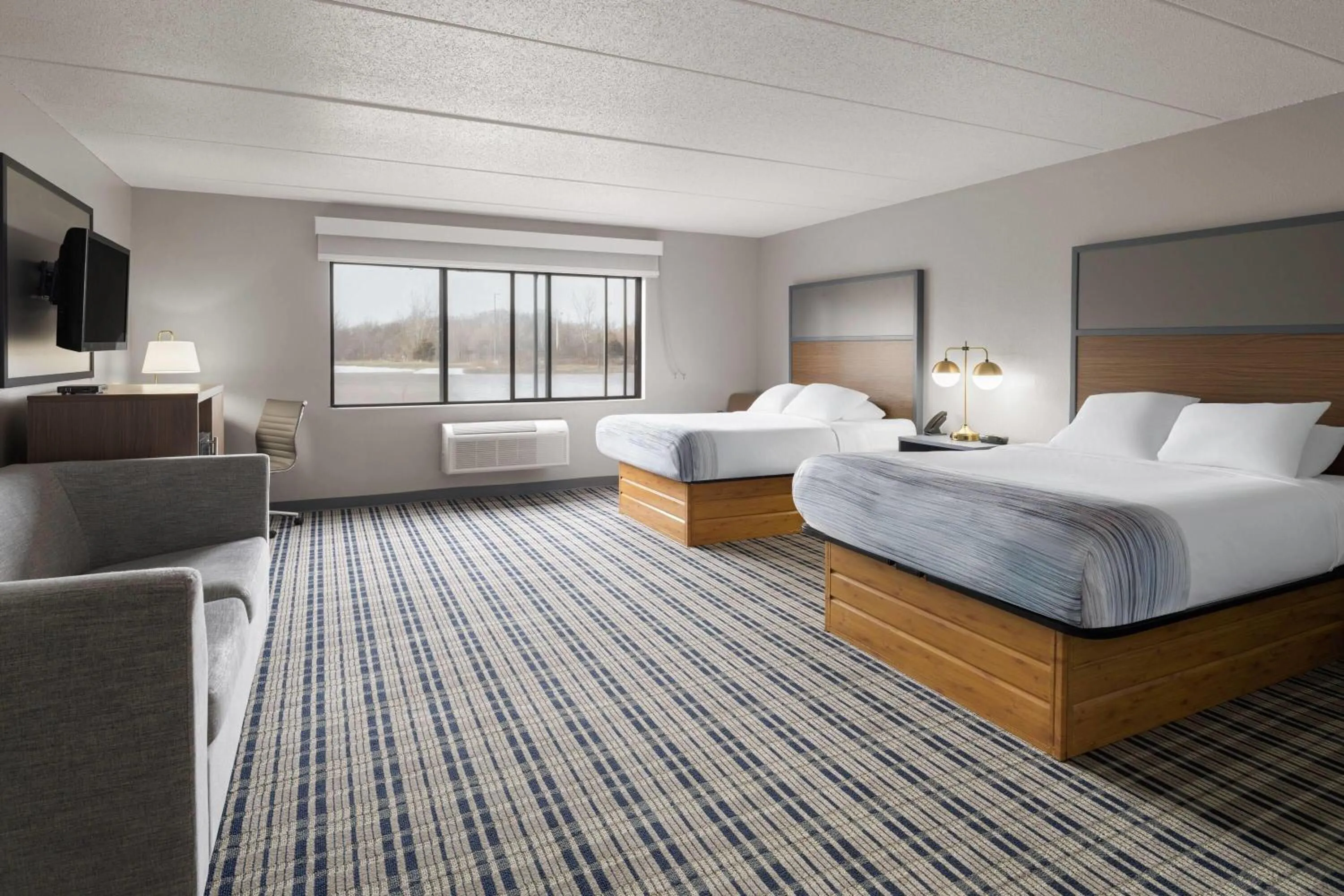 Photo of the whole room, Bed in AmericInn by Wyndham Muscatine