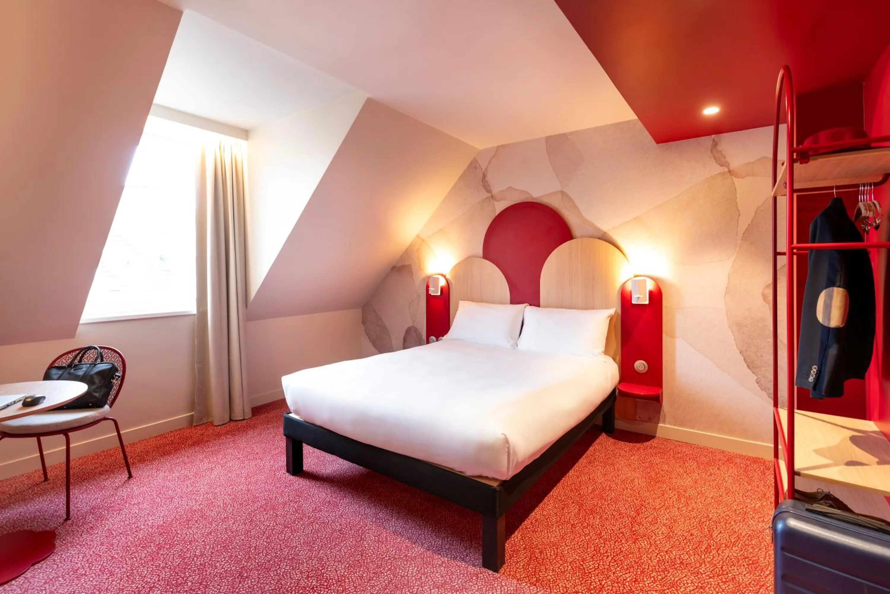 Bed in Ibis Styles Strasbourg Centre République