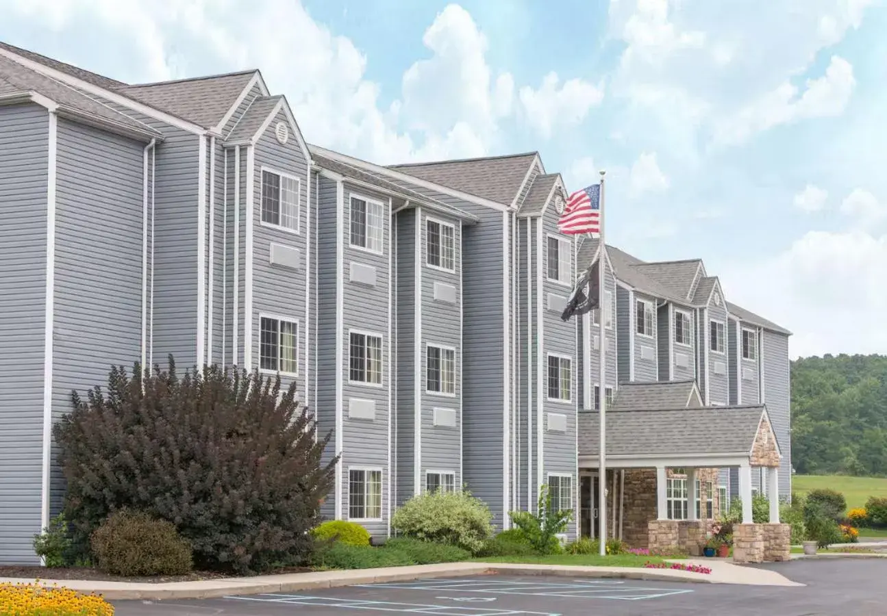 Property building in Microtel Inn & Suites by Wyndham Hazelton/Bruceton Mills Property building in Microtel Inn & Suites by Wyndham Hazelton/Bruceton Mills