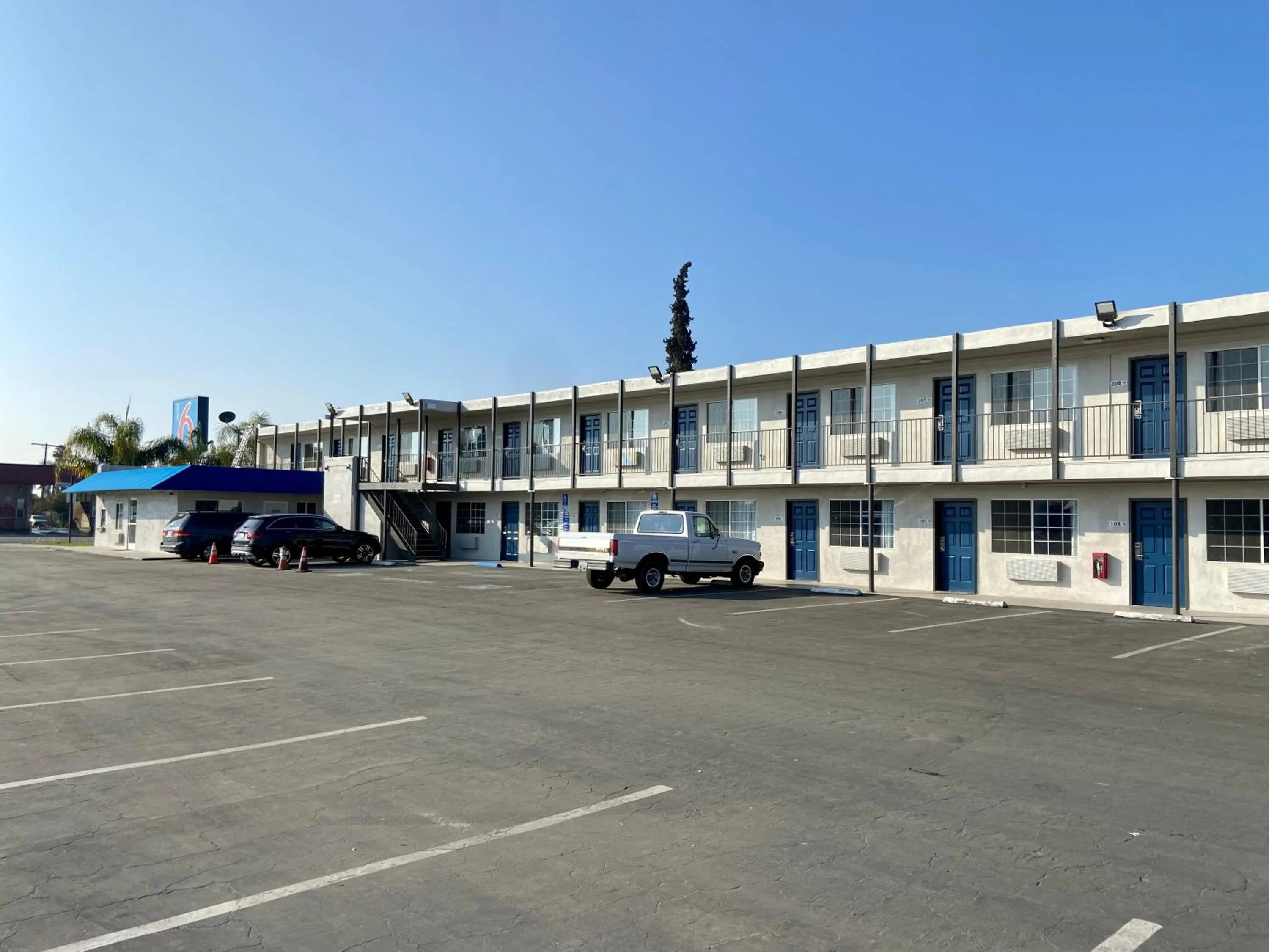 Property building in Motel 6-Delano, CA