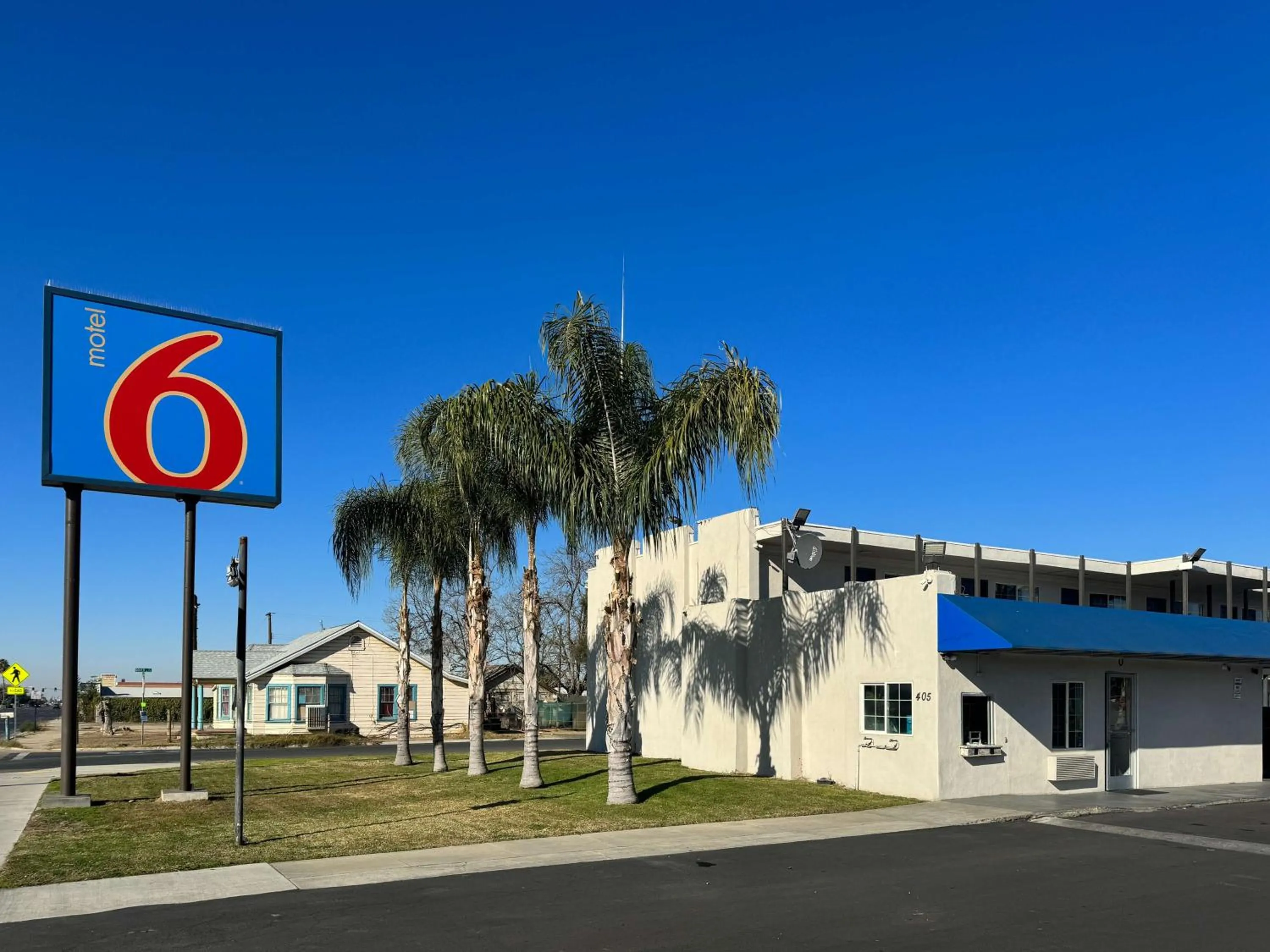 Property building in Motel 6-Delano, CA
