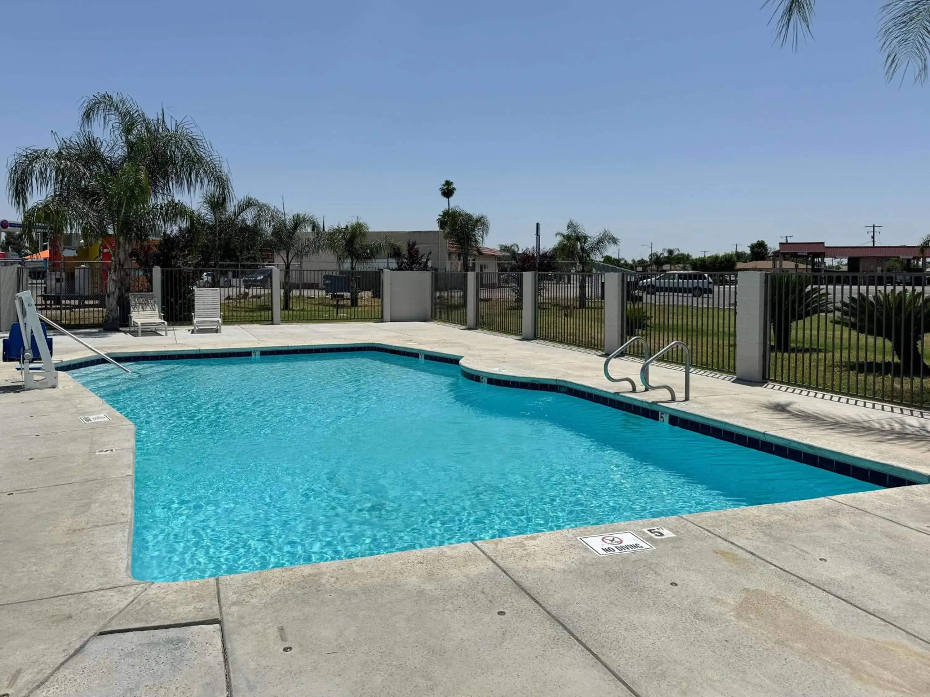 Pool view in Motel 6-Delano, CA Pool view in Motel 6-Delano, CA