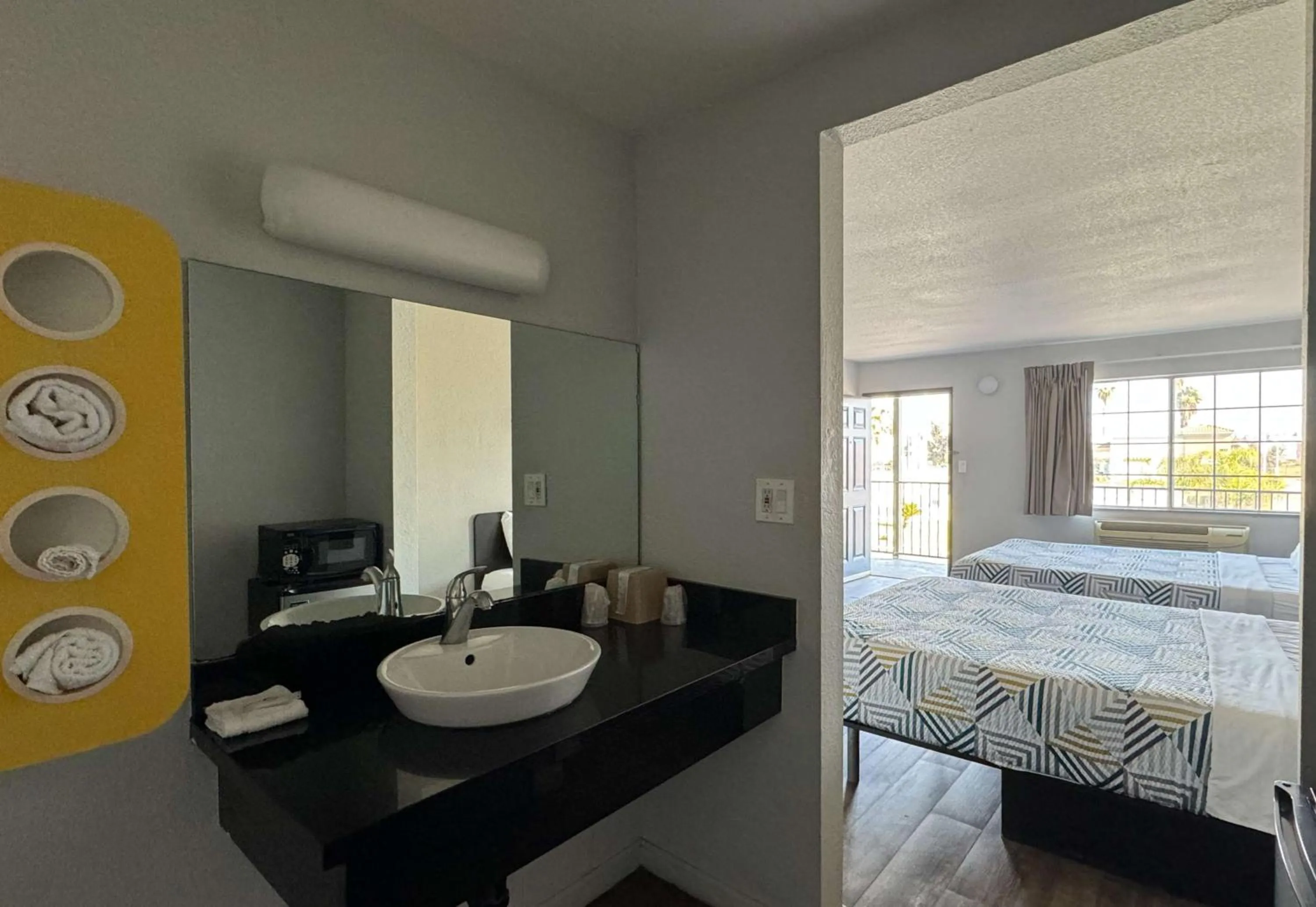 Bedroom, Bed in Motel 6-Delano, CA