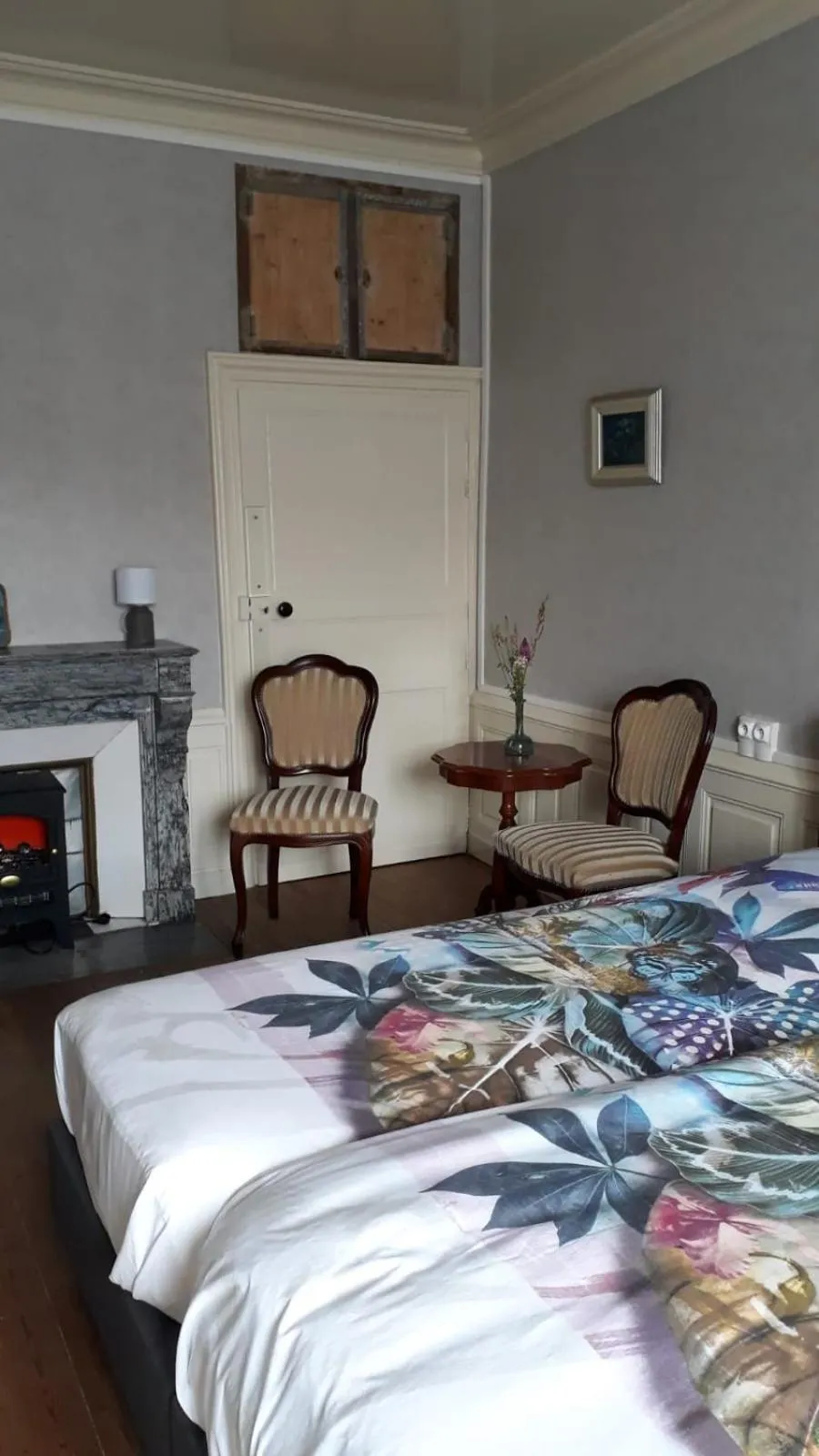 Bed in La Maison du Notaire - Chambre d'Hôtes - Huisdieren welkom