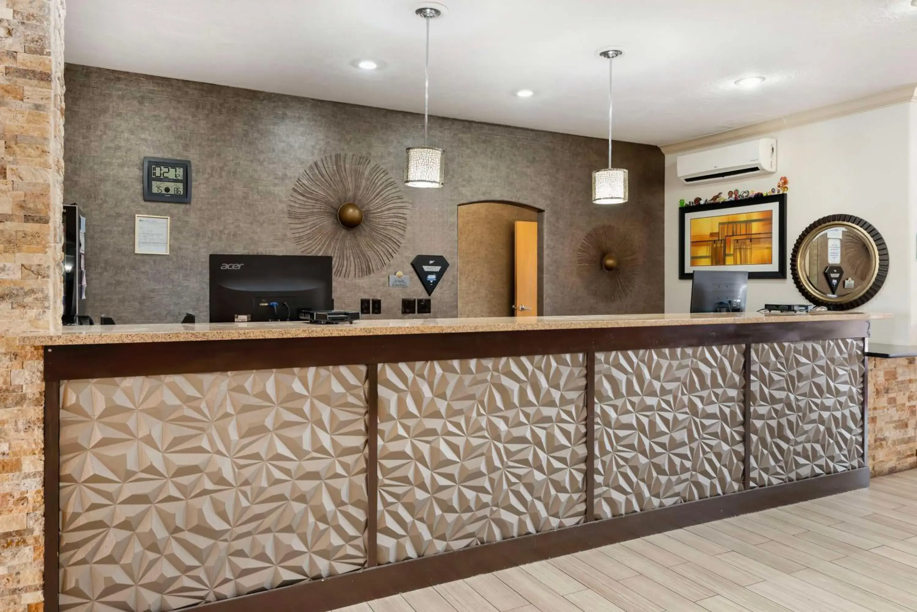 Lobby or reception in Best Western Plus Eagleridge Inn & Suites Lobby or reception in Best Western Plus Eagleridge Inn & Suites