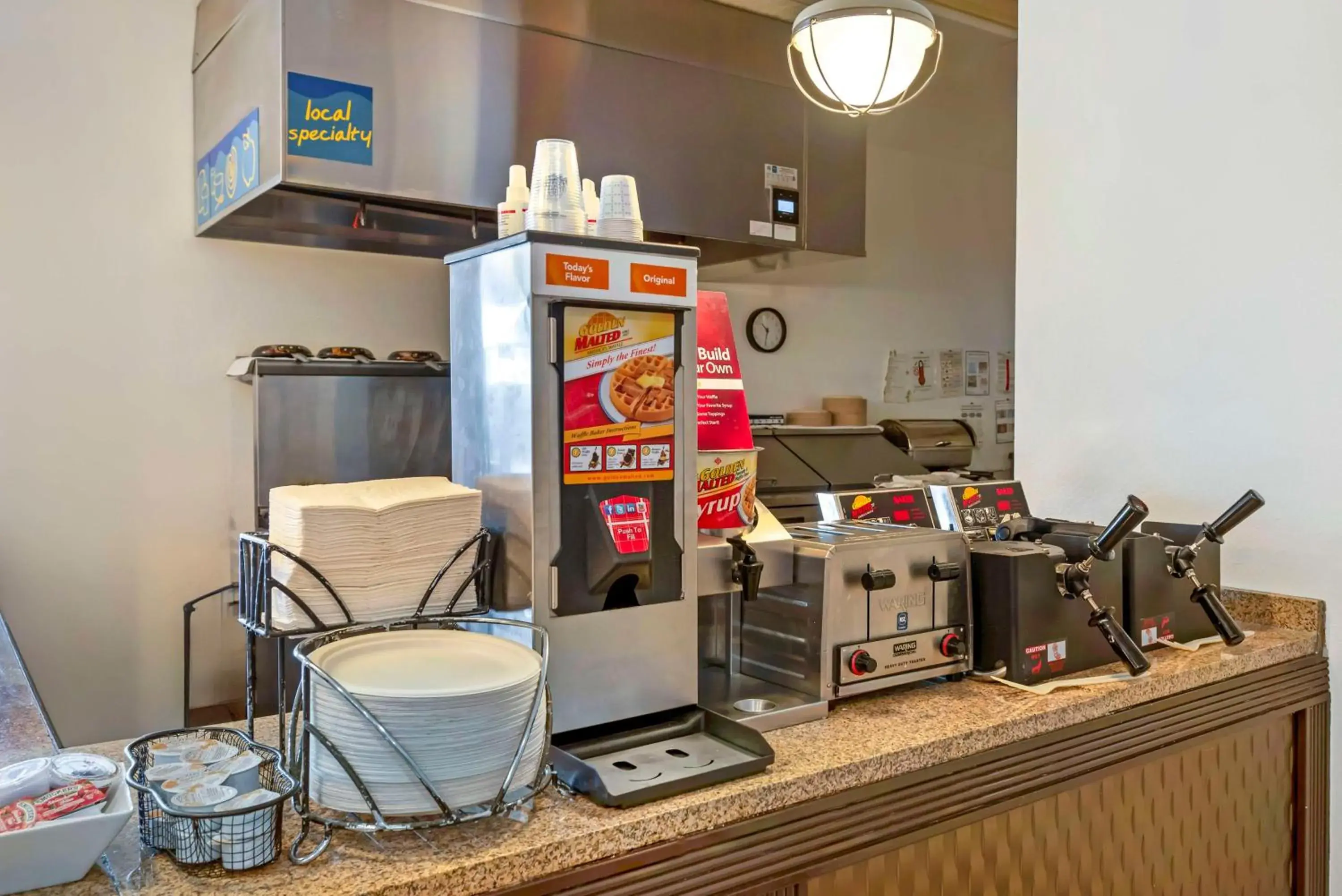 Breakfast in Best Western Plus Eagleridge Inn & Suites Breakfast in Best Western Plus Eagleridge Inn & Suites
