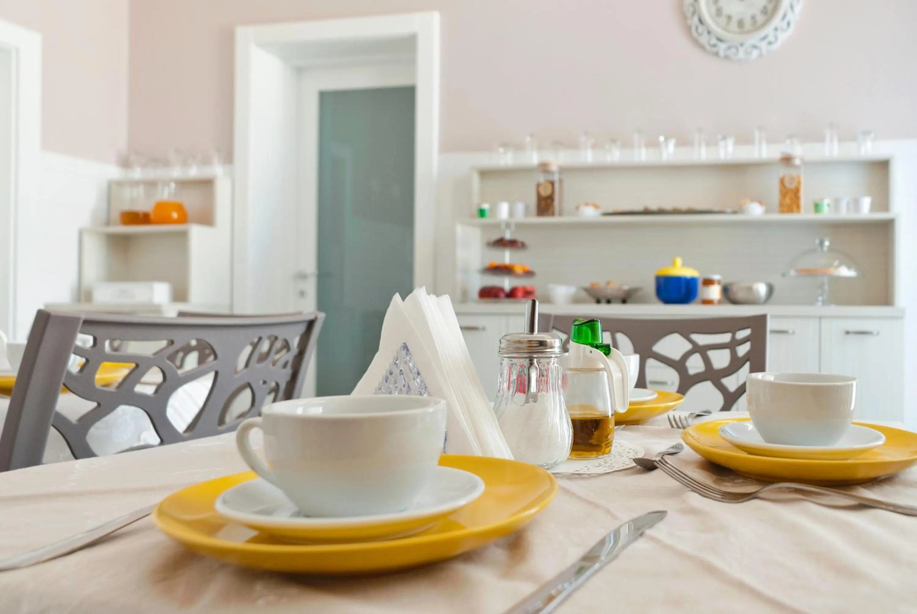 Communal lounge/ TV room in B&B Mamma Carolina