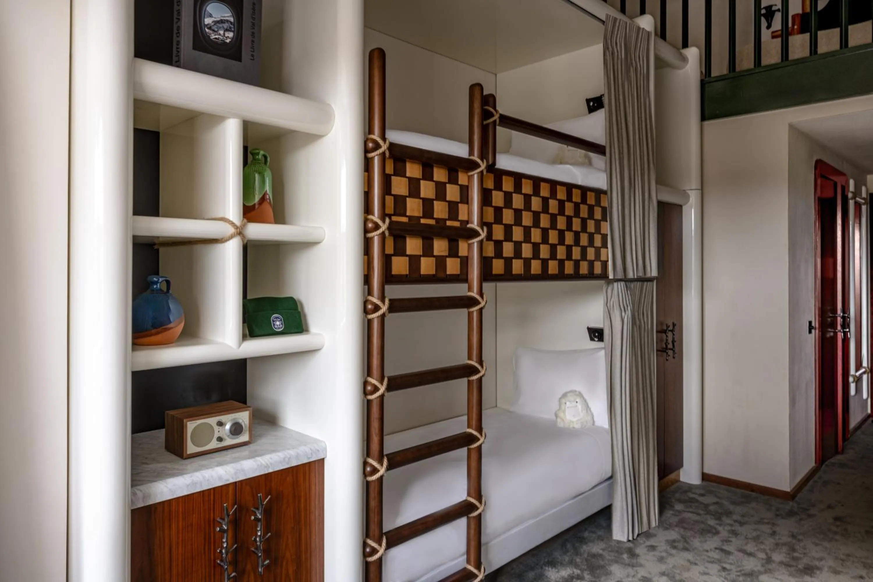 Bed in Experimental Chalet Val d'Isère