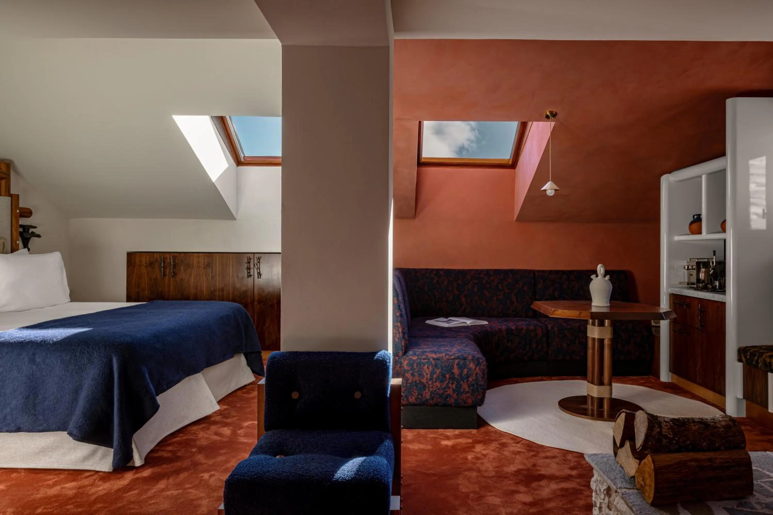 Living room, Bed in Experimental Chalet Val d'Isère