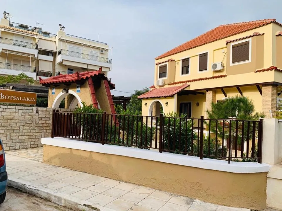 Property building in Votsalakia Apartments