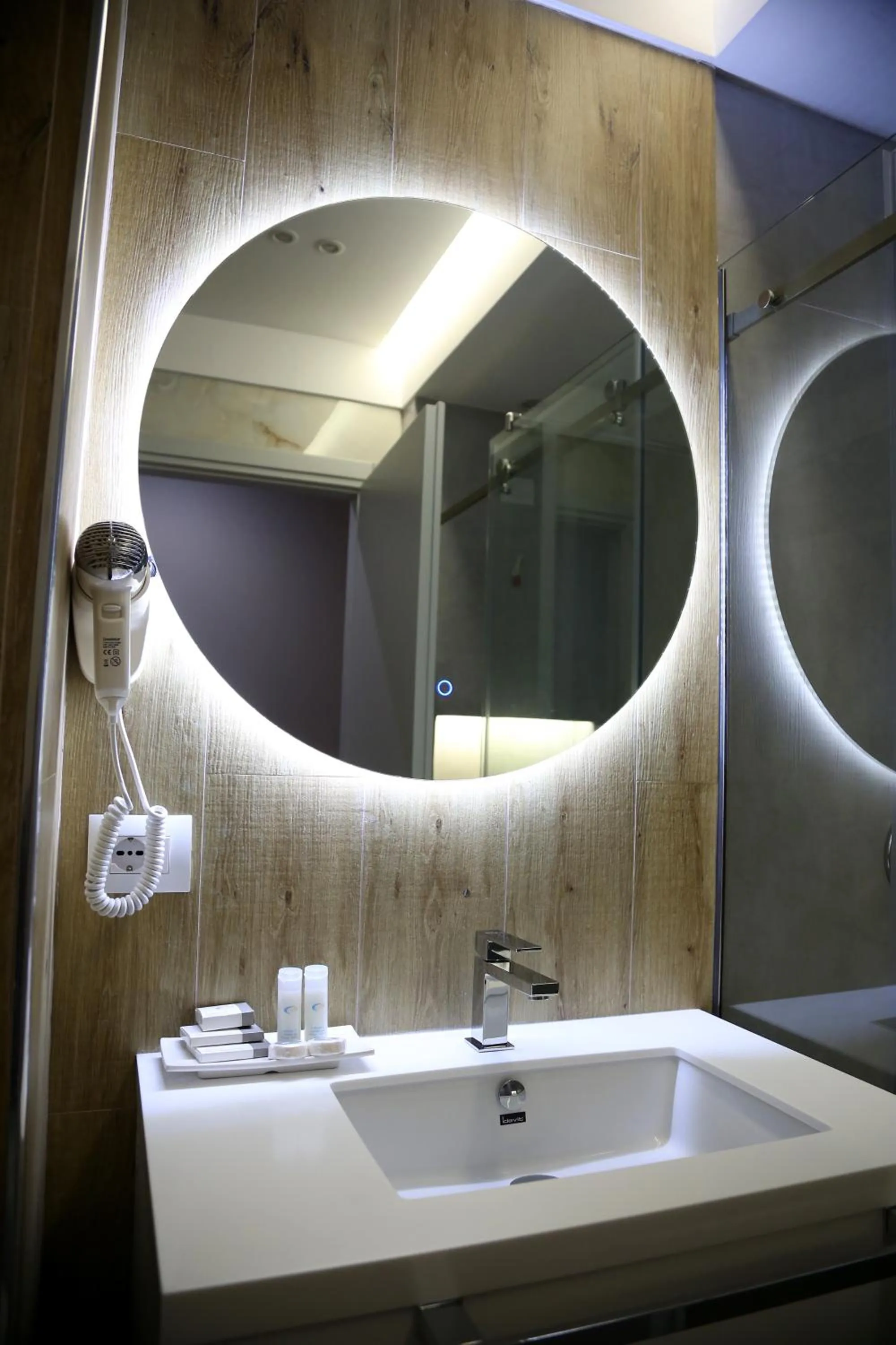 Bathroom in Hotel One