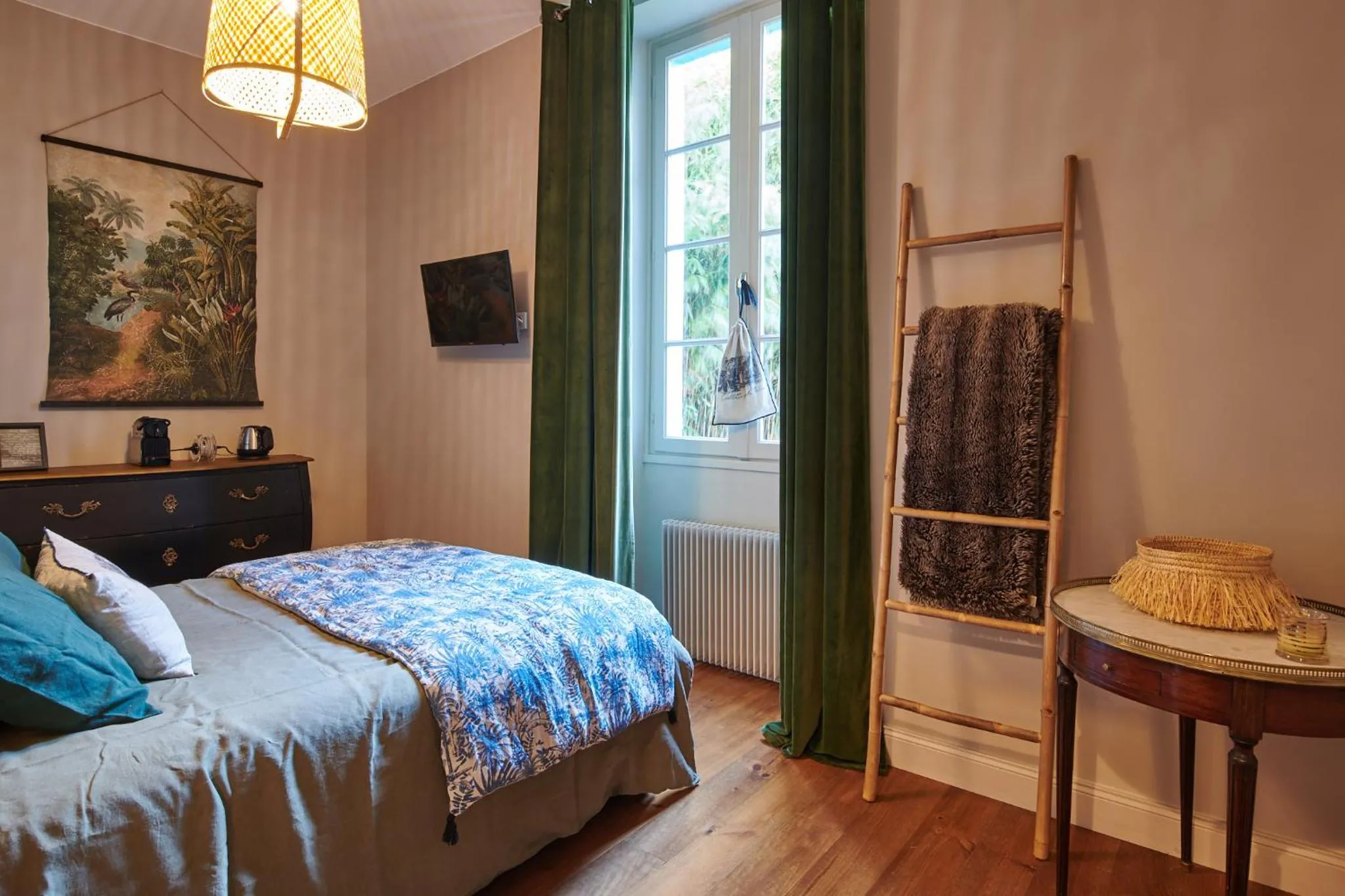 Coffee/tea facilities, Bed in BEL AIR MAISON D'HOTES DES LANDES