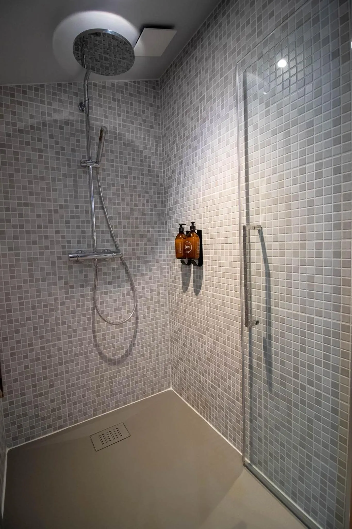 Shower in BEL AIR MAISON D'HOTES DES LANDES