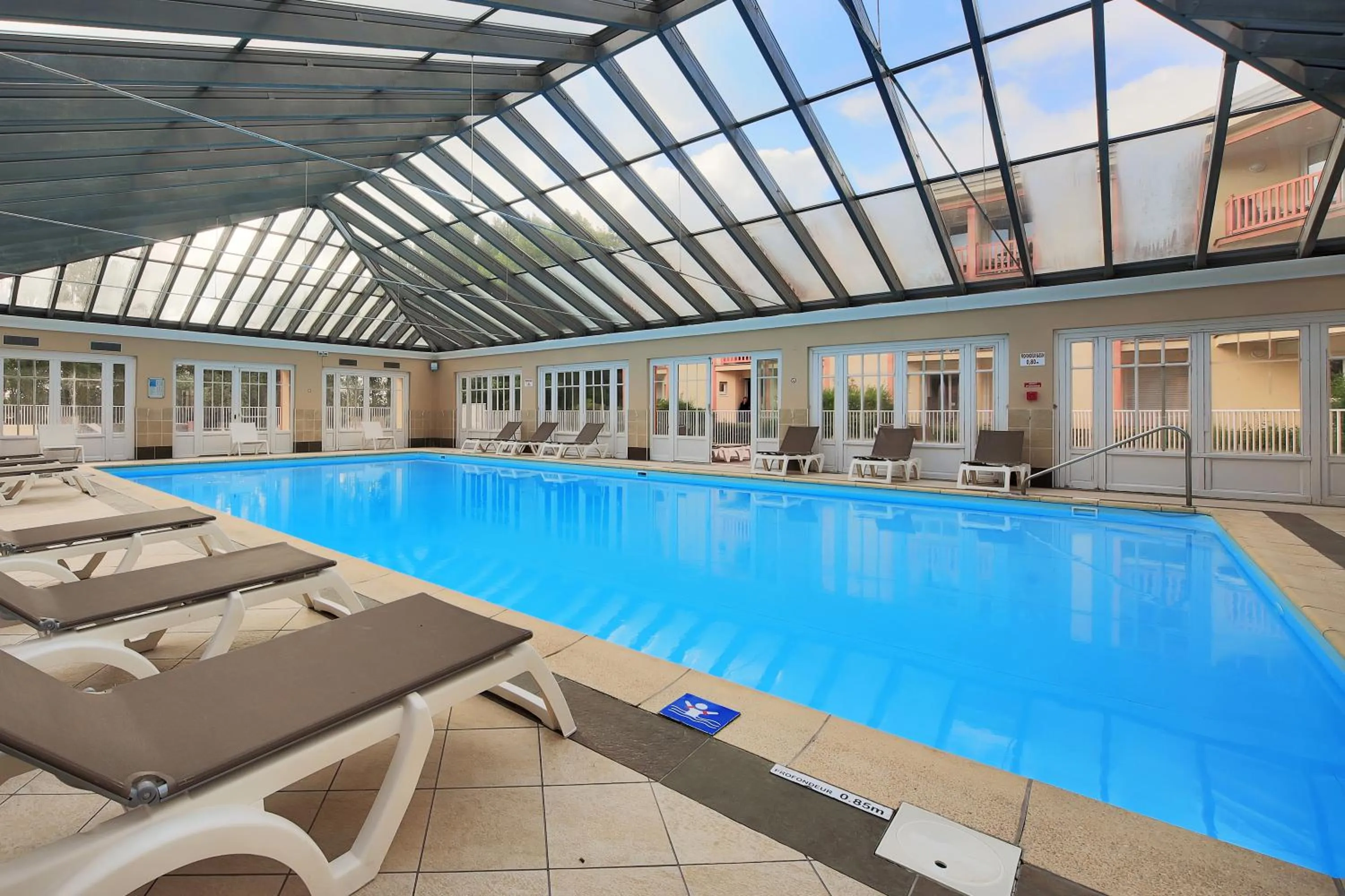 Swimming pool in Résidence Pierre & Vacances Les Jardins de la Côte d'Opale