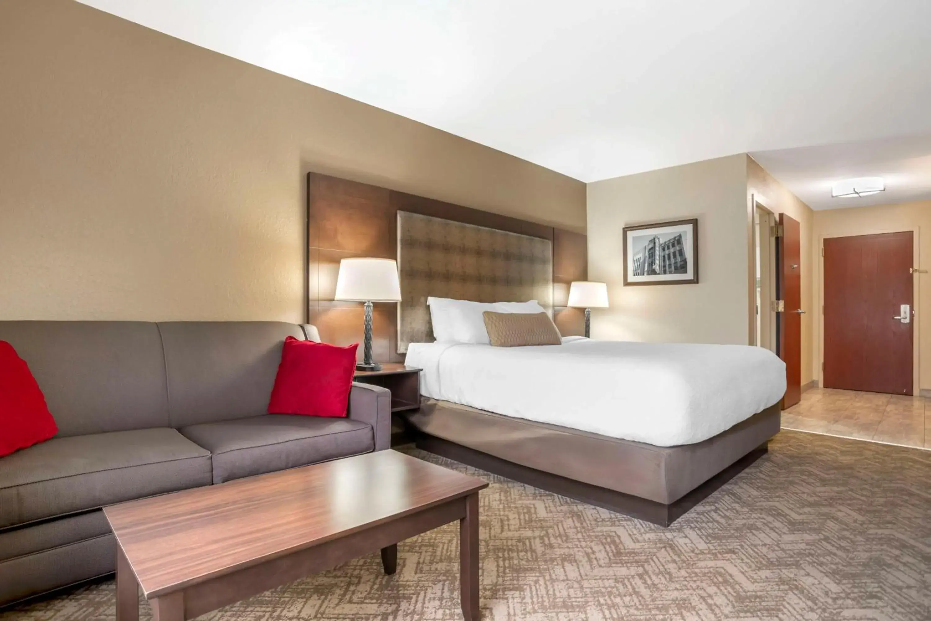 Bedroom, Bed in Best Western Gardendale Bedroom, Bed in Best Western Gardendale