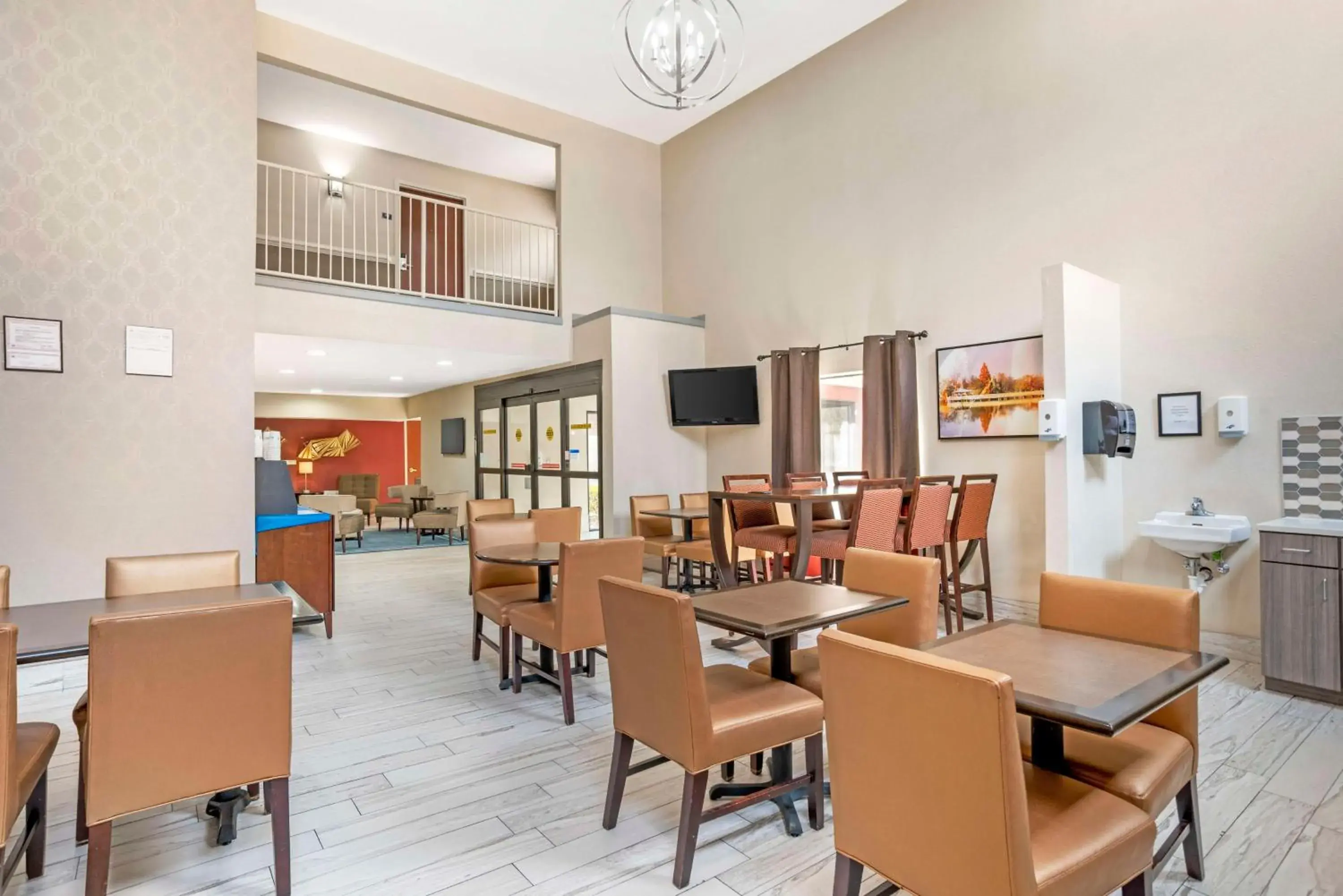 Breakfast in Best Western Gardendale Breakfast in Best Western Gardendale