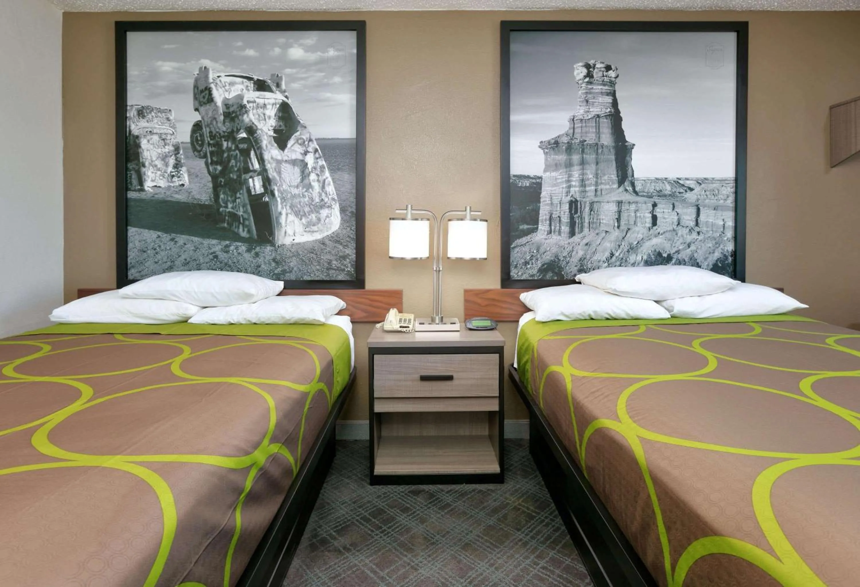 Photo of the whole room, Bed in Super 8 by Wyndham Amarillo