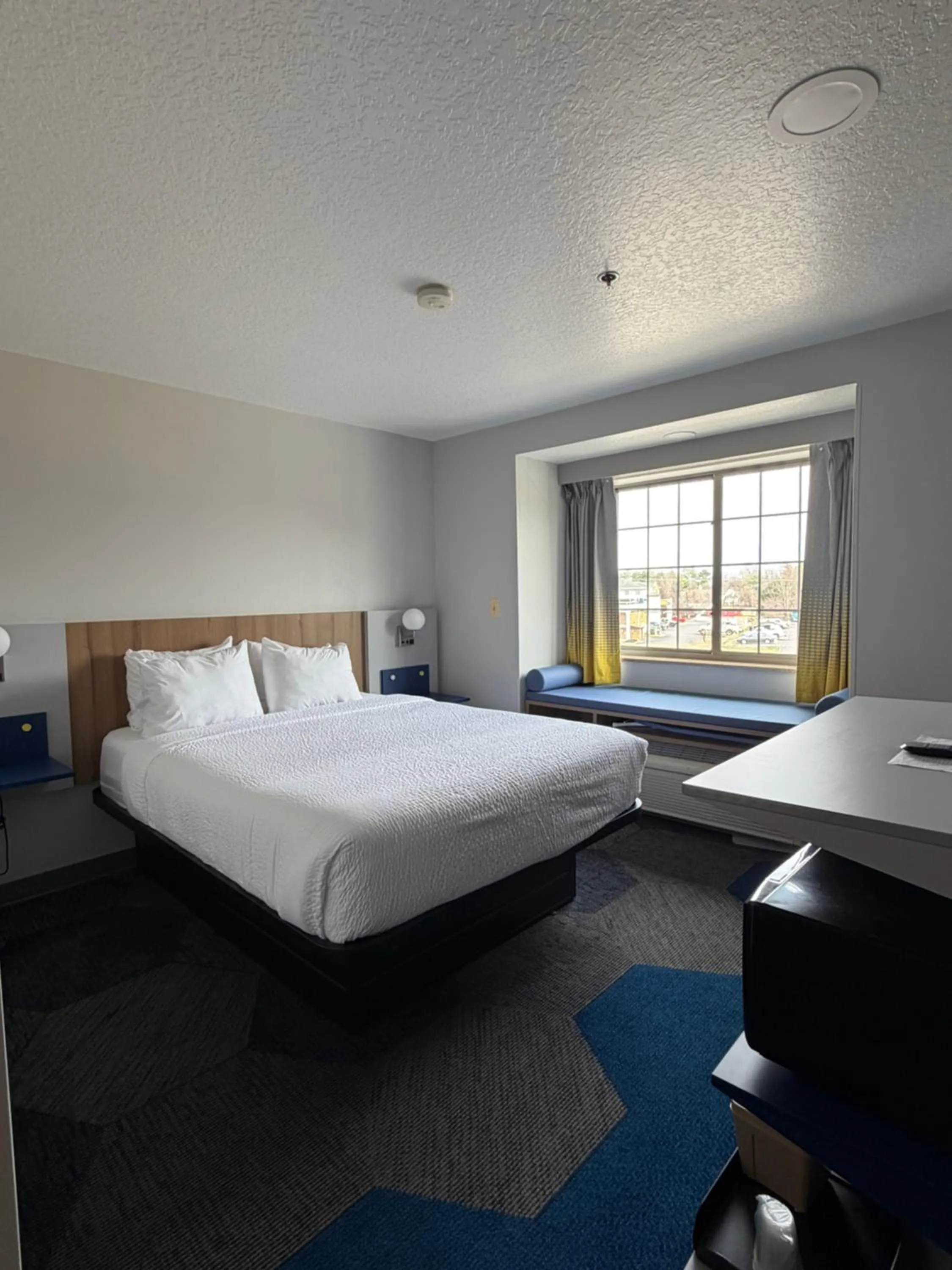 Bedroom, Bed in Microtel Inn & Suites by Wyndham Culpeper