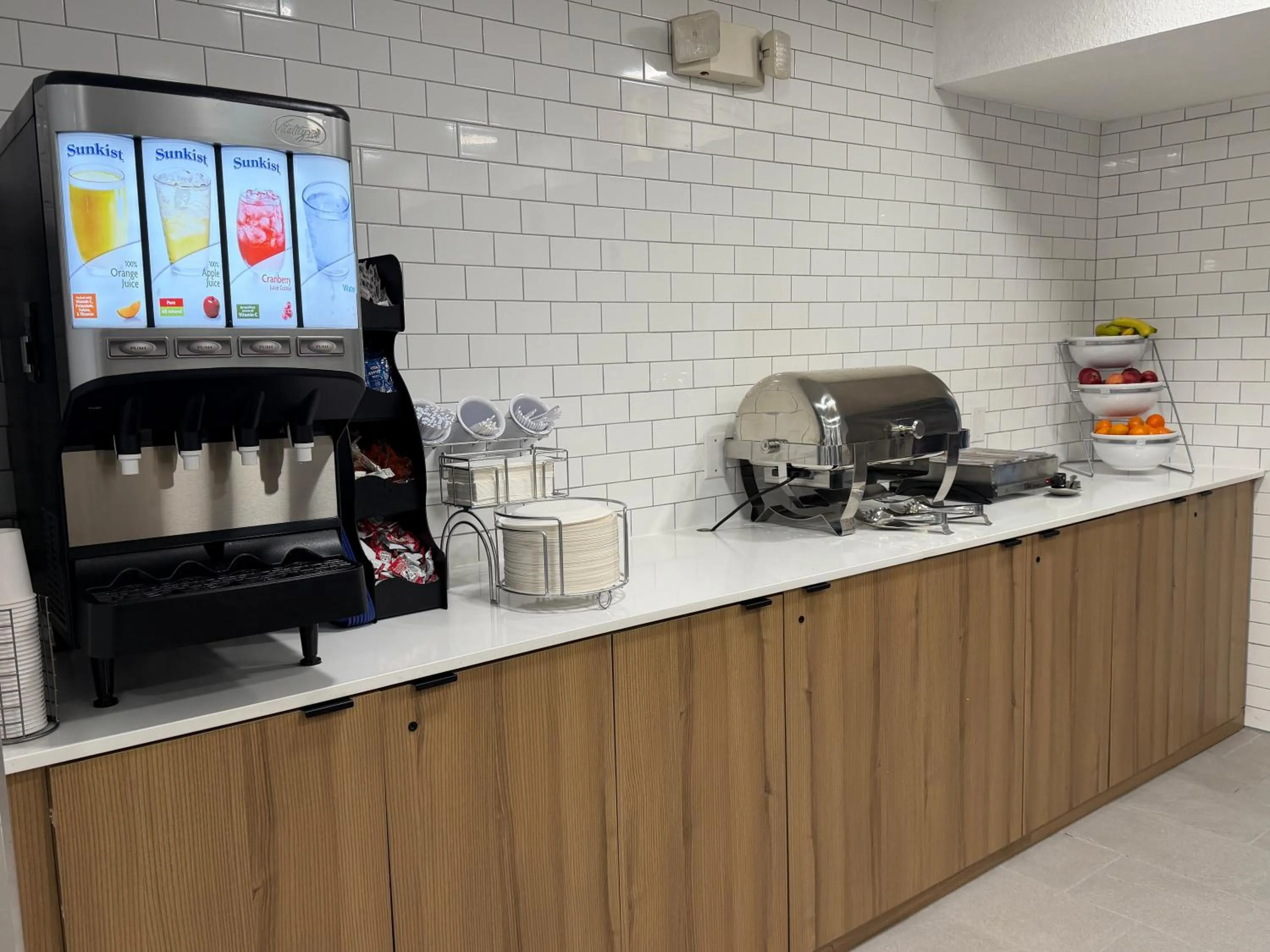 Breakfast in Microtel Inn & Suites by Wyndham Culpeper