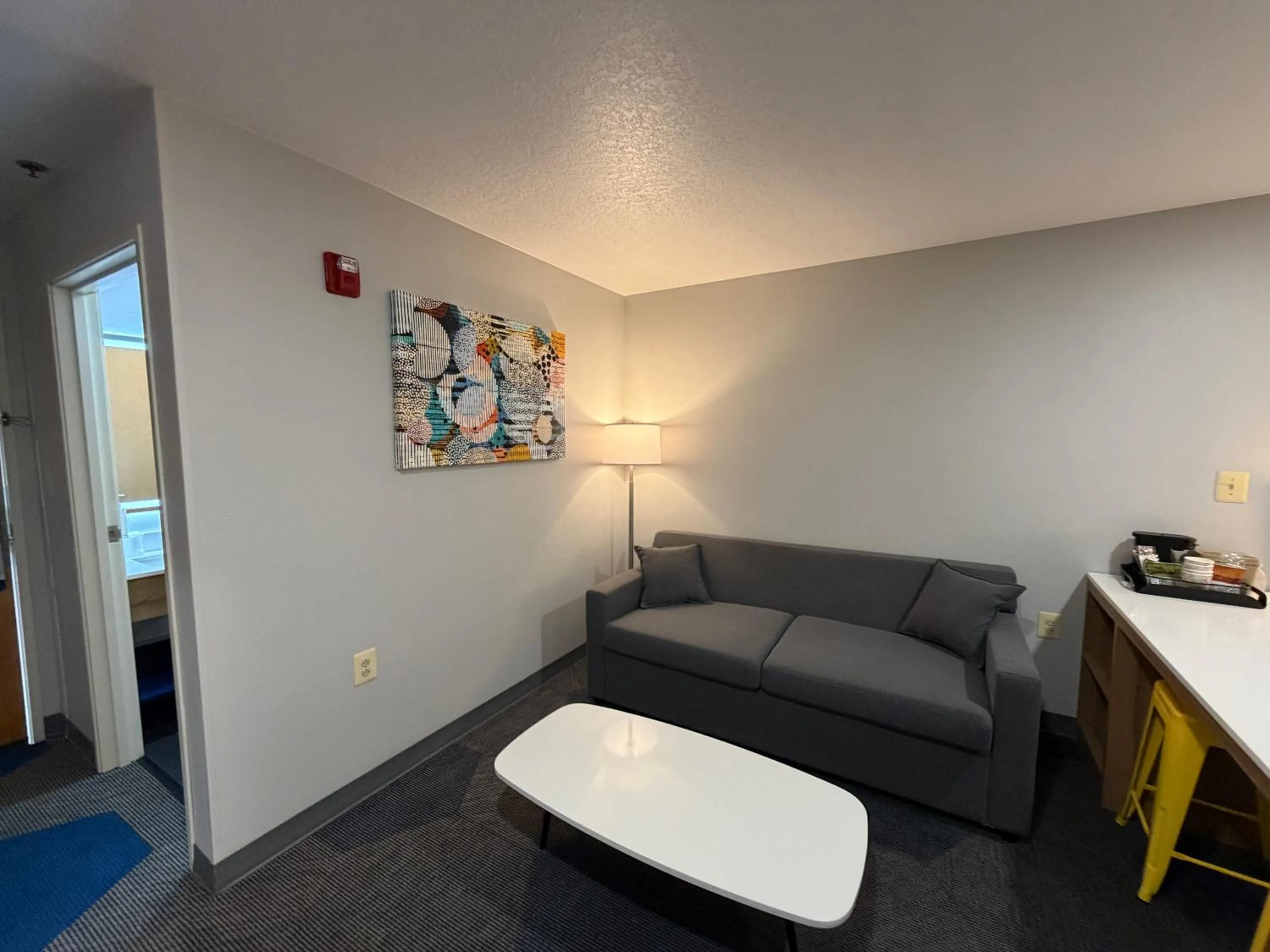 Seating area in Microtel Inn & Suites by Wyndham Culpeper