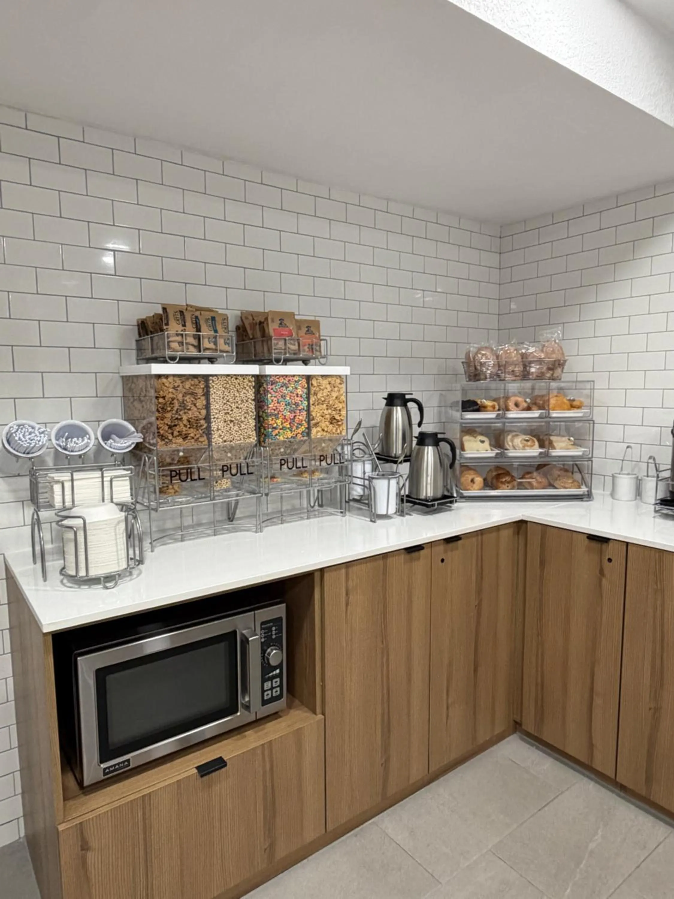 Breakfast in Microtel Inn & Suites by Wyndham Culpeper