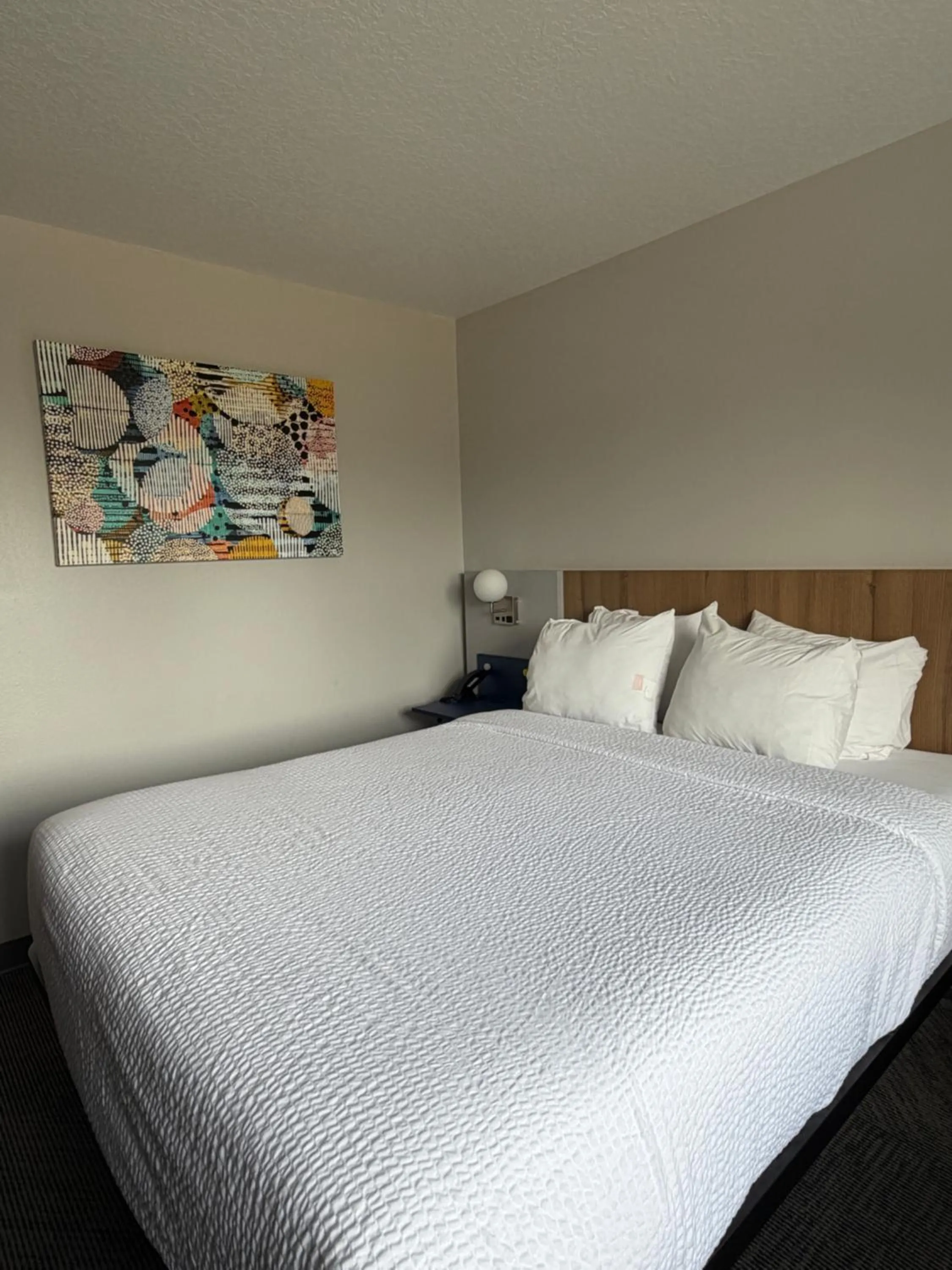 Bed in Microtel Inn & Suites by Wyndham Culpeper