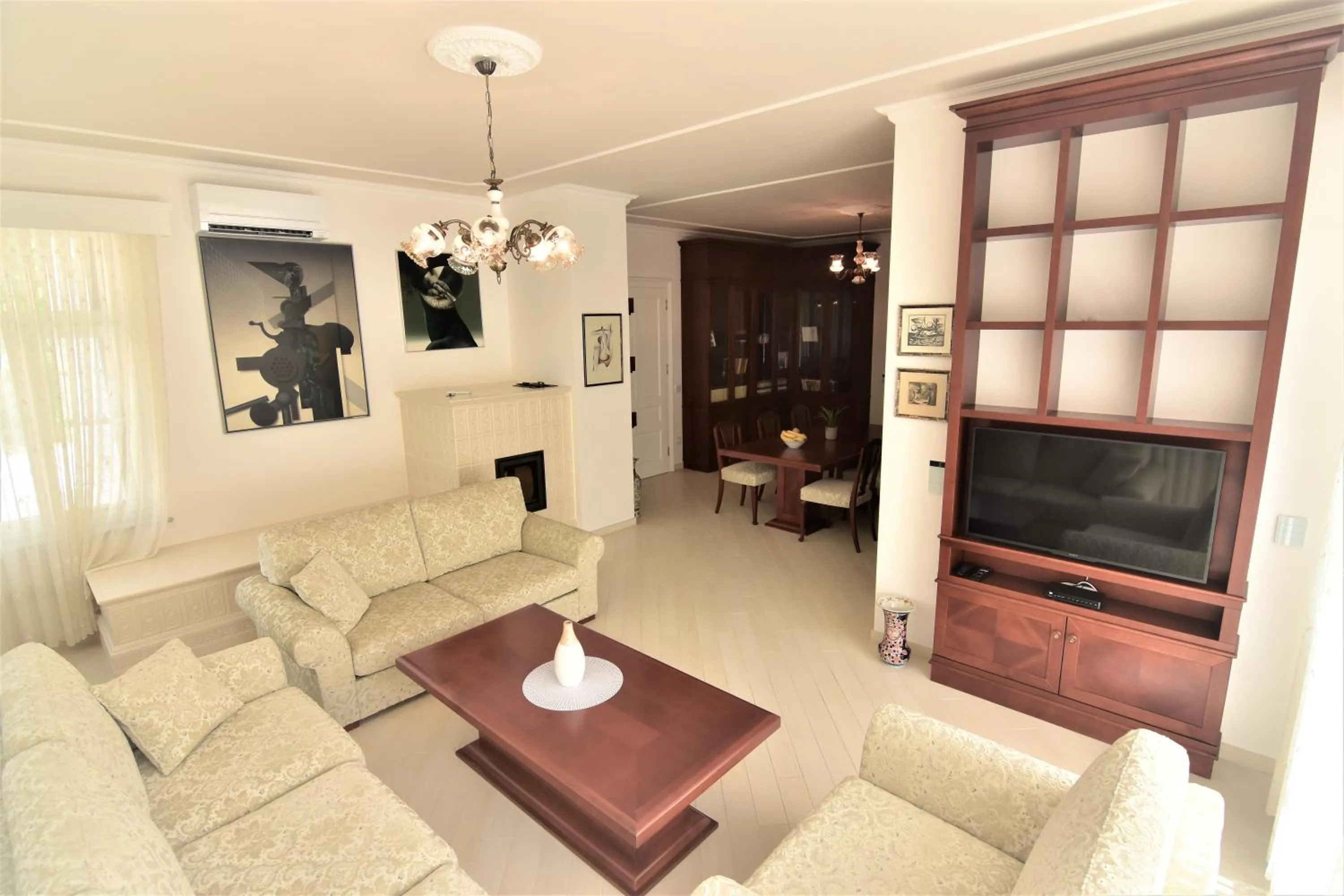 Deluxe Apartment in Vila Ključe Apartments