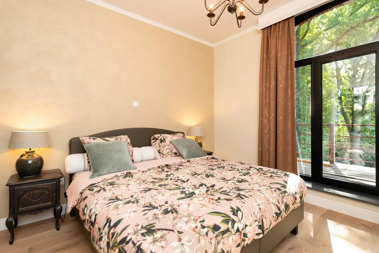 Deluxe Double Room with Bath in B&B Parkhuys Deluxe Double Room with Bath in B&B Parkhuys