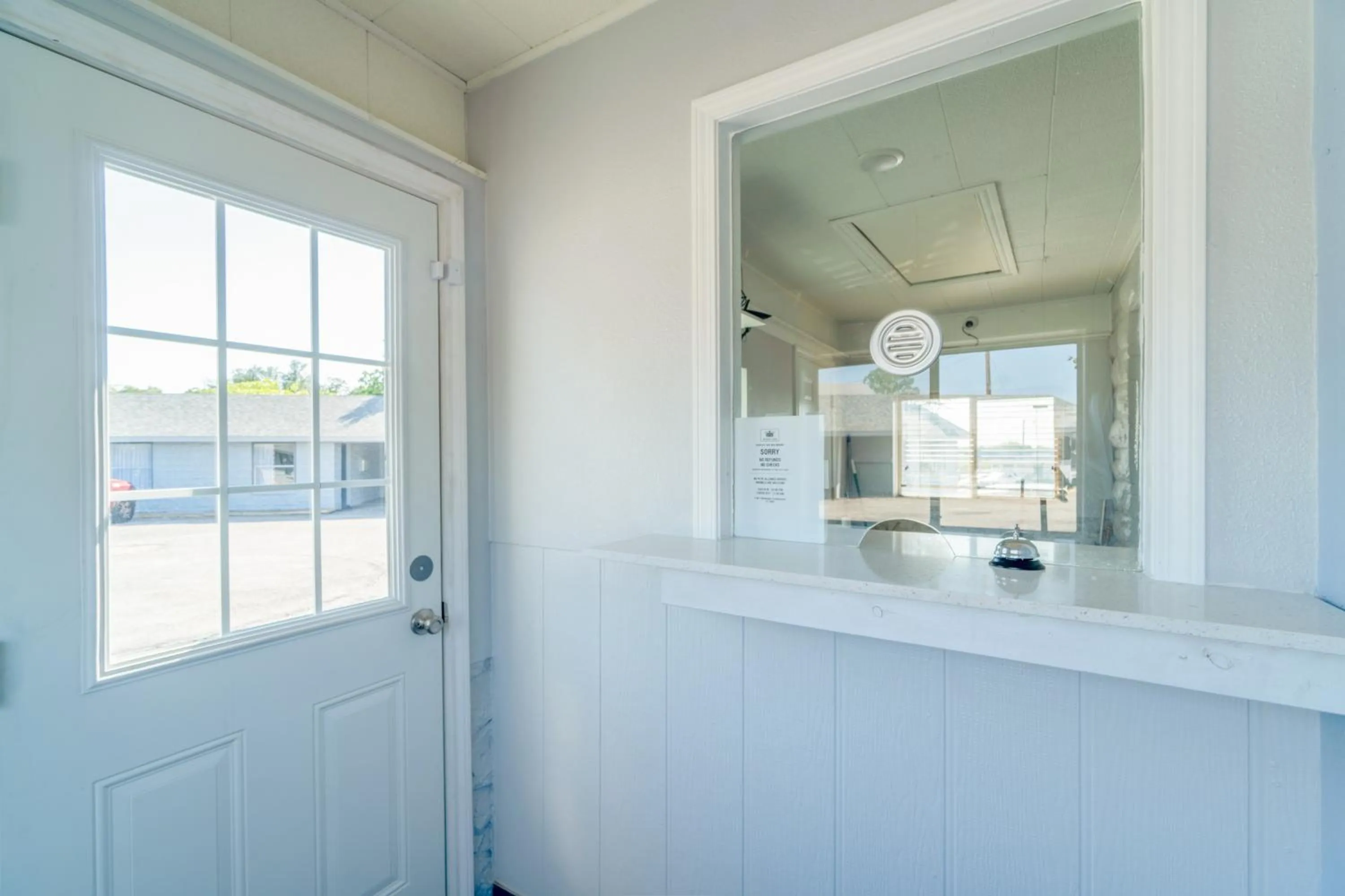 Lobby or reception in Royal Inn