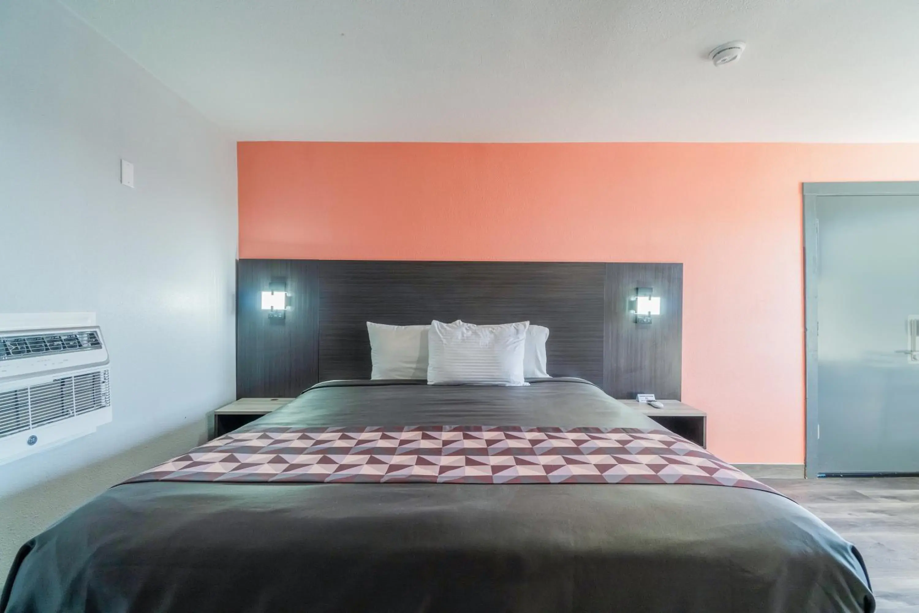 King Room in Royal Inn King Room in Royal Inn