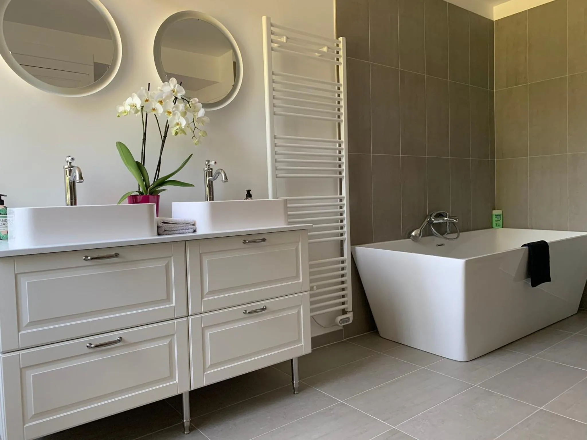 Bathroom in Le Moulin Bleu