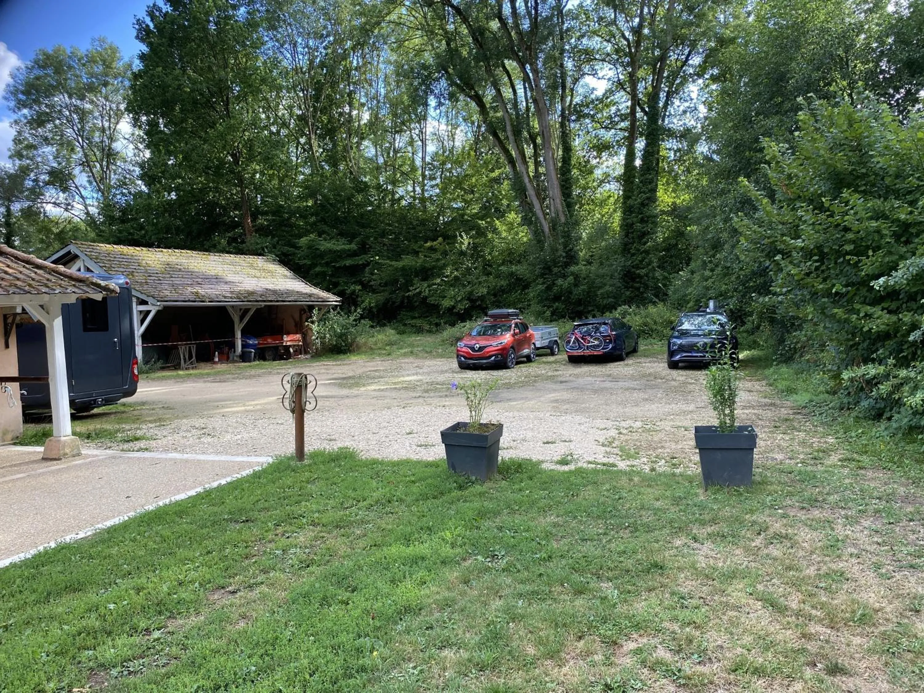 Parking in Le Moulin Bleu