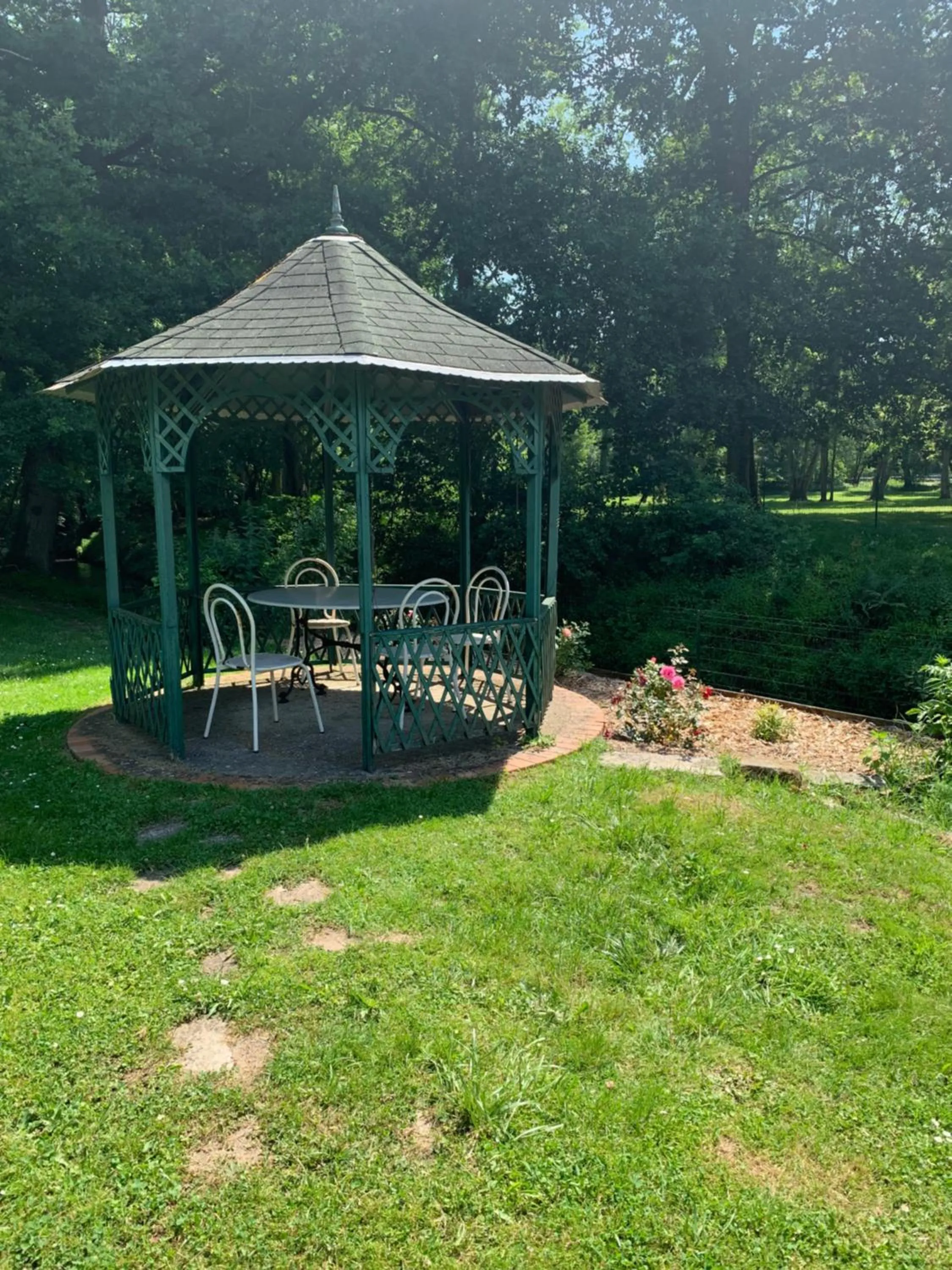 Patio in Le Moulin Bleu