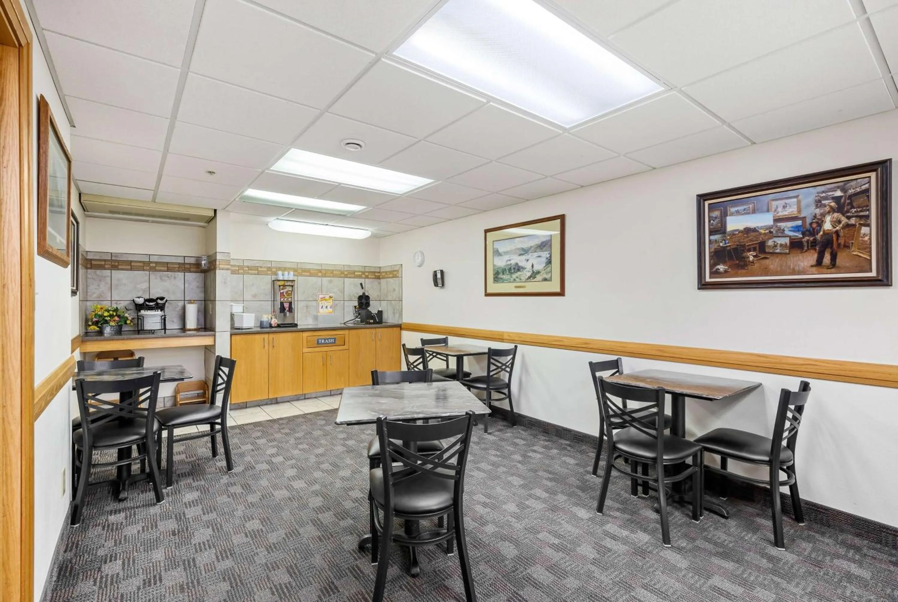 Breakfast in Days Inn by Wyndham Great Falls