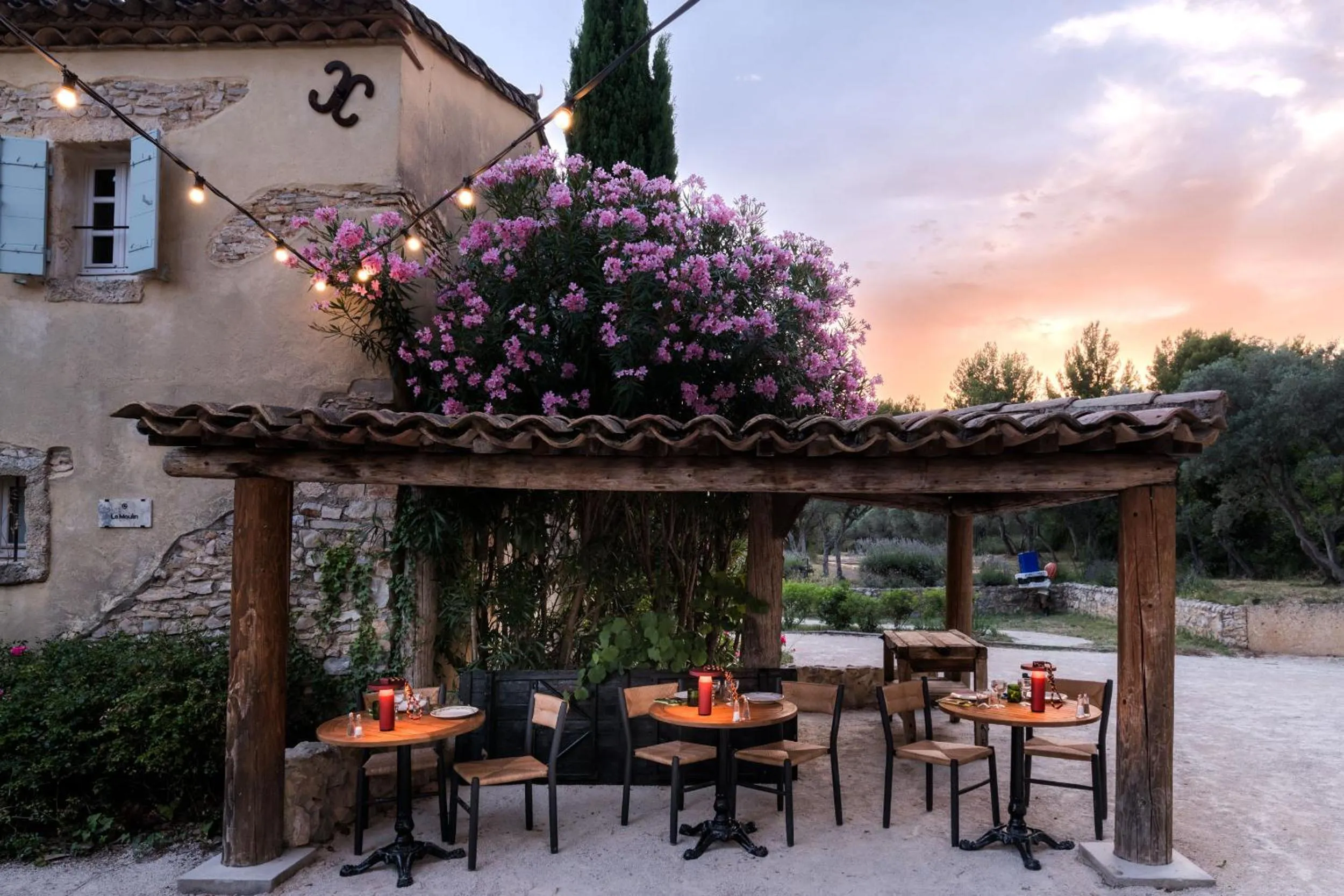 Patio in Les Petites Maisons - Hameau des Baux