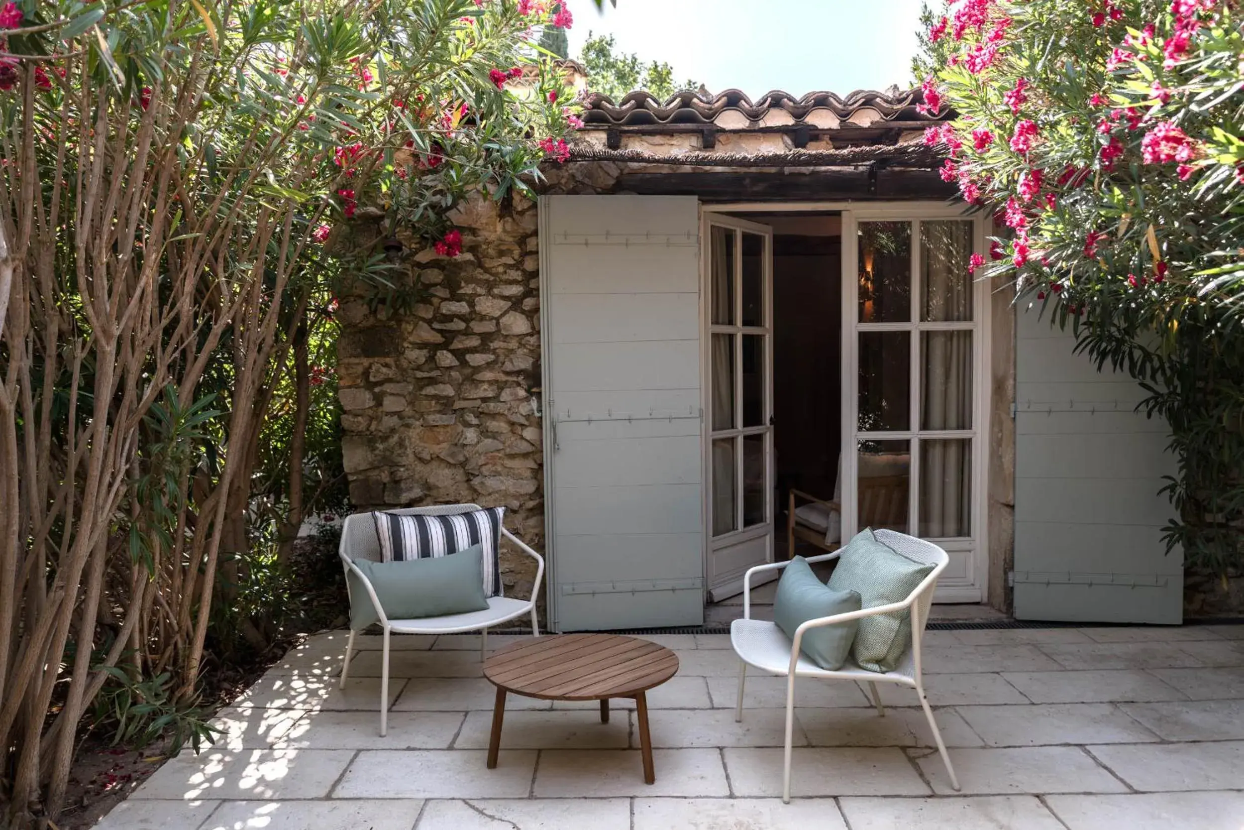 Quadruple Room with Terrace in Les Petites Maisons - Hameau des Baux Quadruple Room with Terrace in Les Petites Maisons - Hameau des Baux