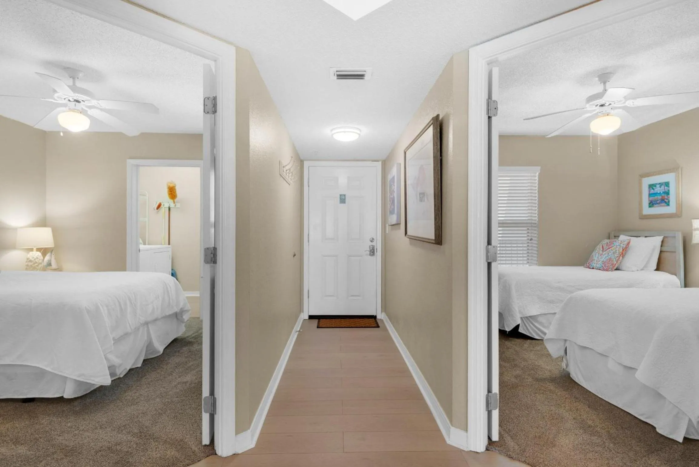 Bed in Islander Beach Resort 6012