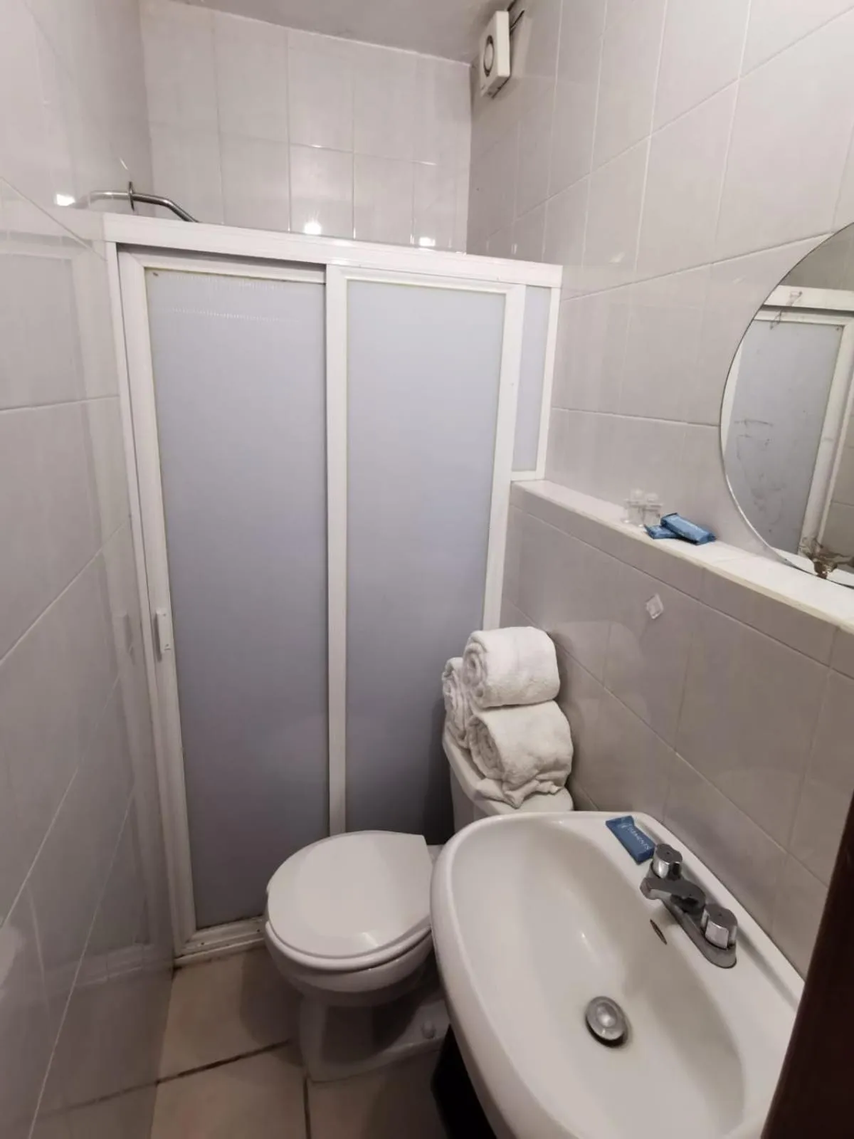 Bathroom in Hotel Jardín Cantador