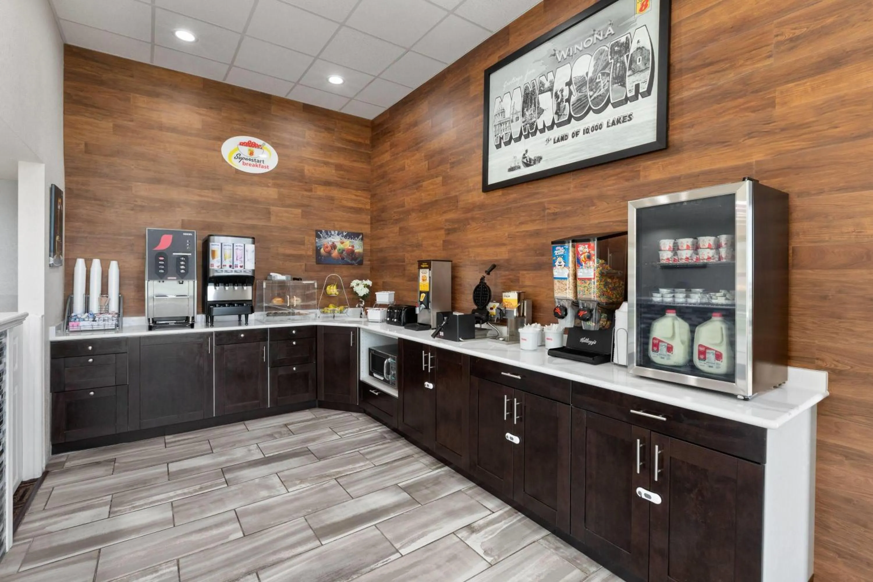 Breakfast in Super 8 by Wyndham Winona MN