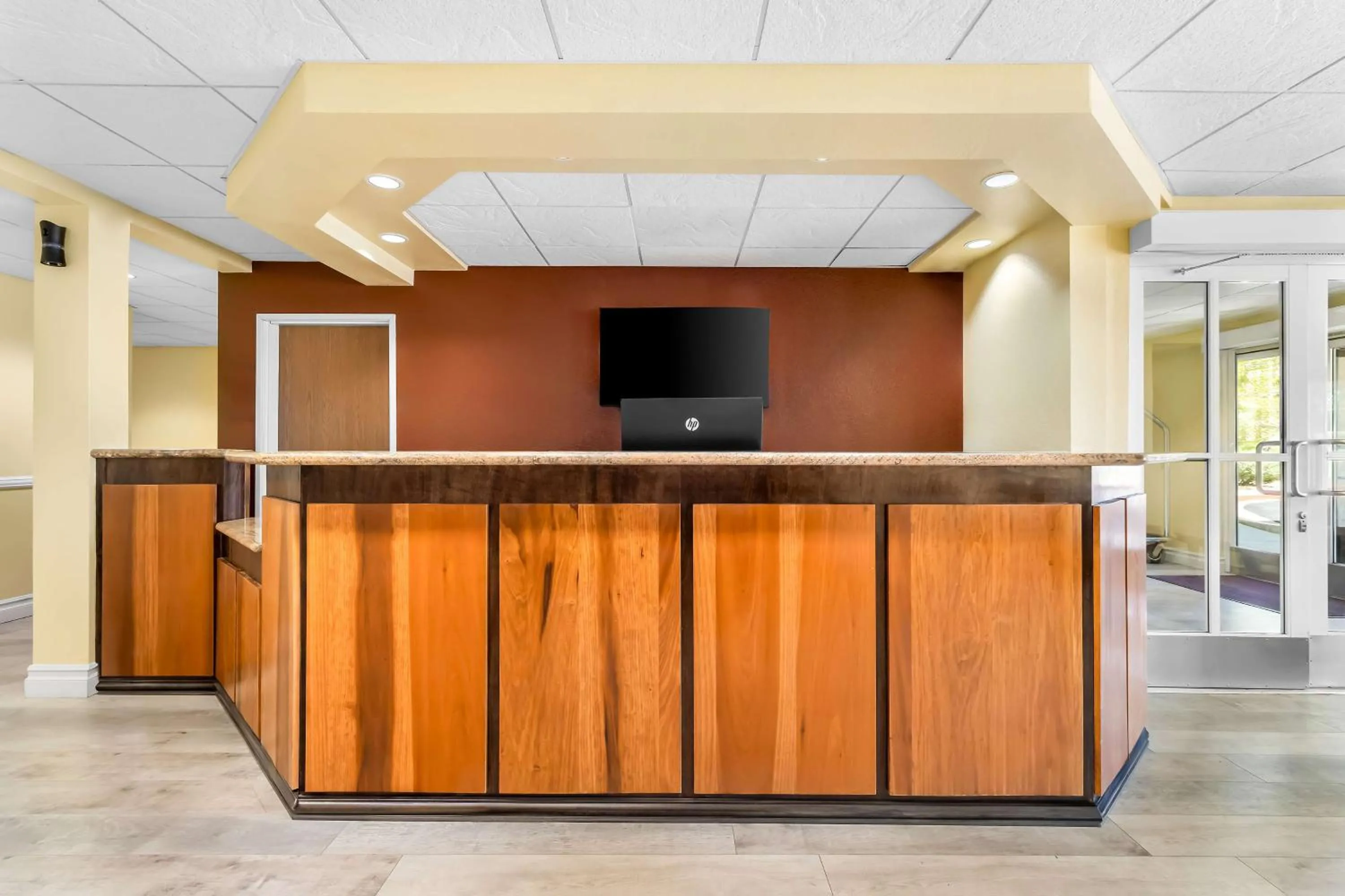 Lobby or reception in Best Western California City Inn & Suites