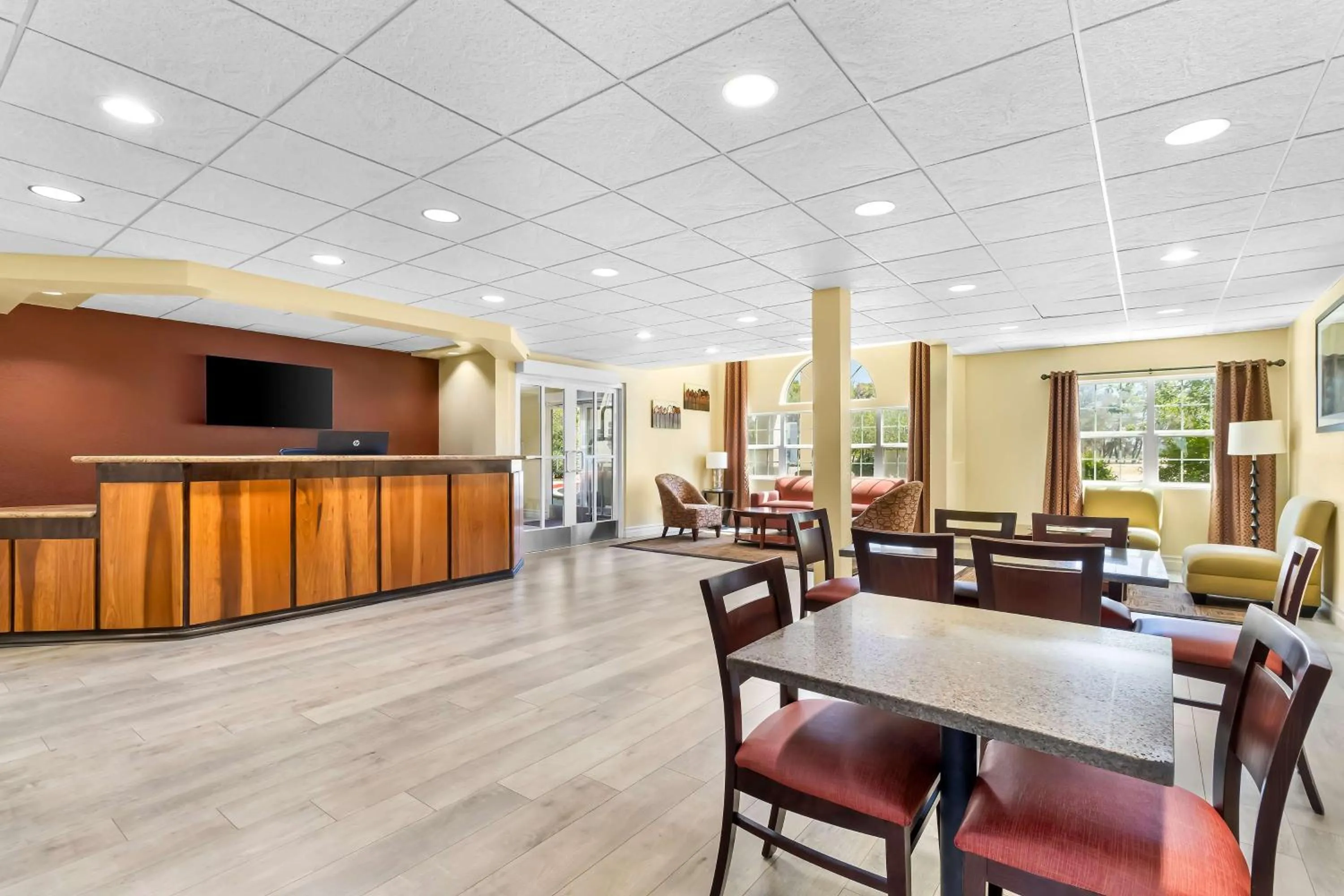 Lobby or reception in Best Western California City Inn & Suites
