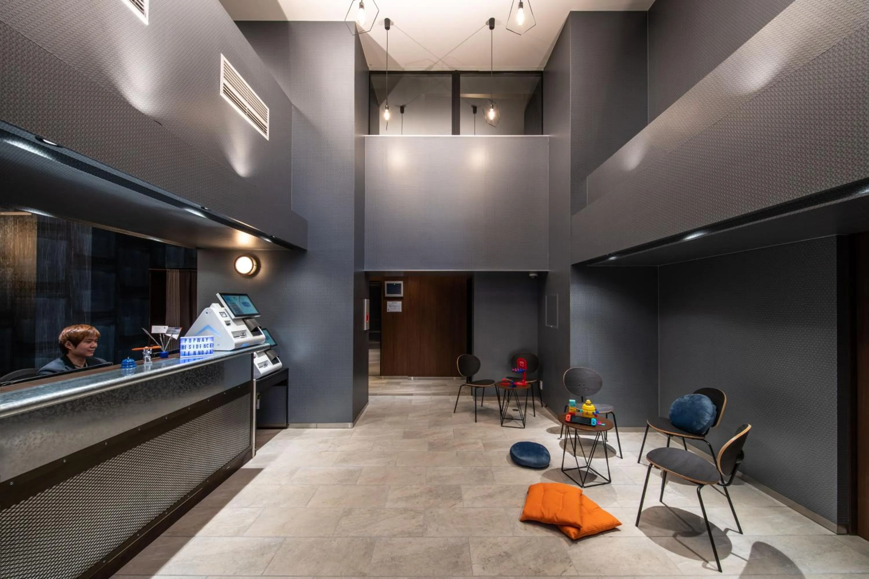 Staff in Popway Residence Tennoji