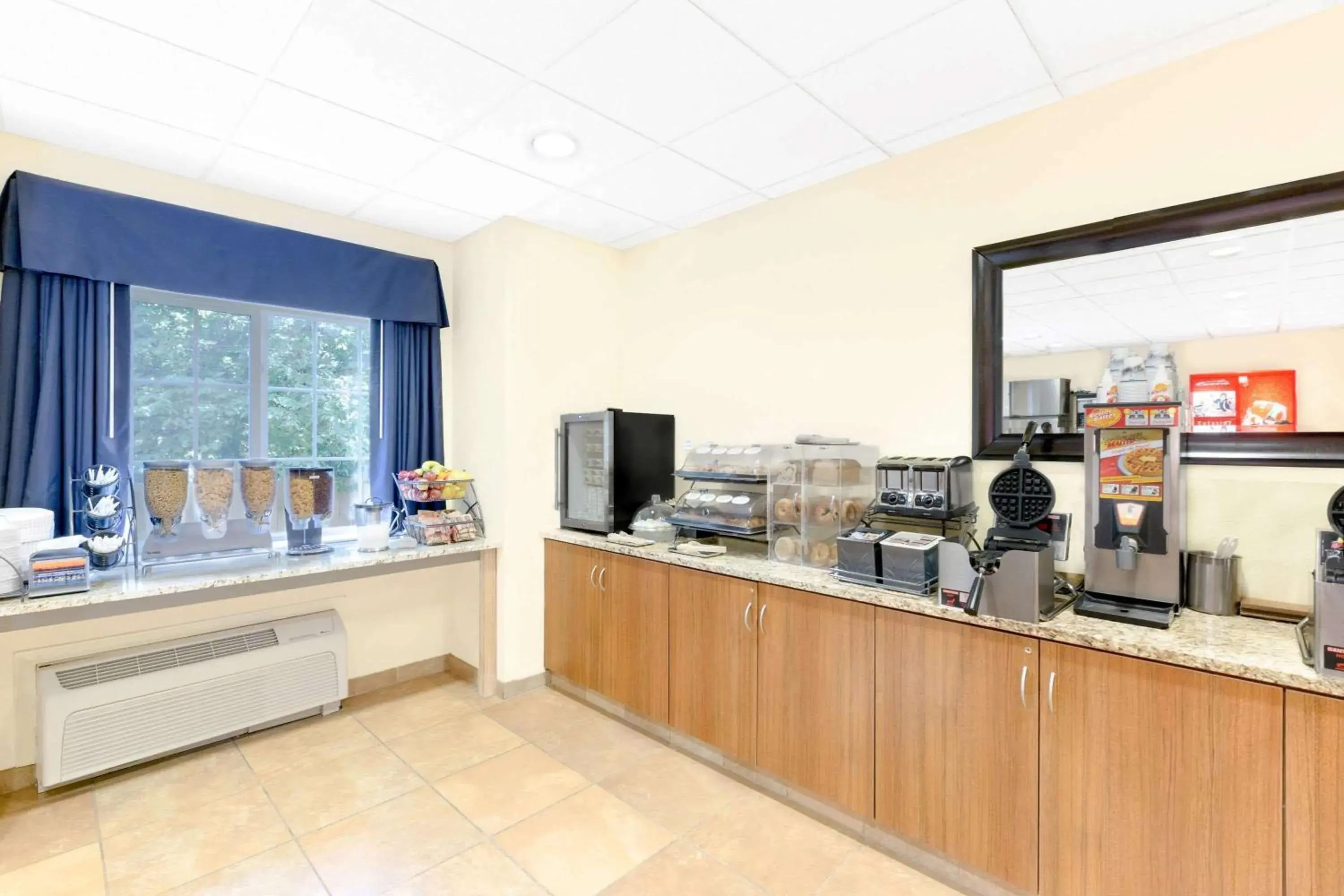 Restaurant/places to eat in Microtel Inn & Suites - Kearney Restaurant/places to eat in Microtel Inn & Suites - Kearney